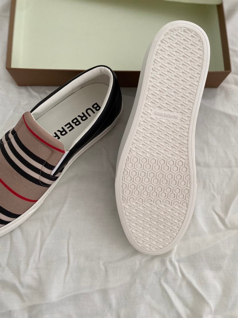 Burberry Canvas Fashion Sneakers | Mercari Burberry Canvas Fashion Sneakers | Mercari
