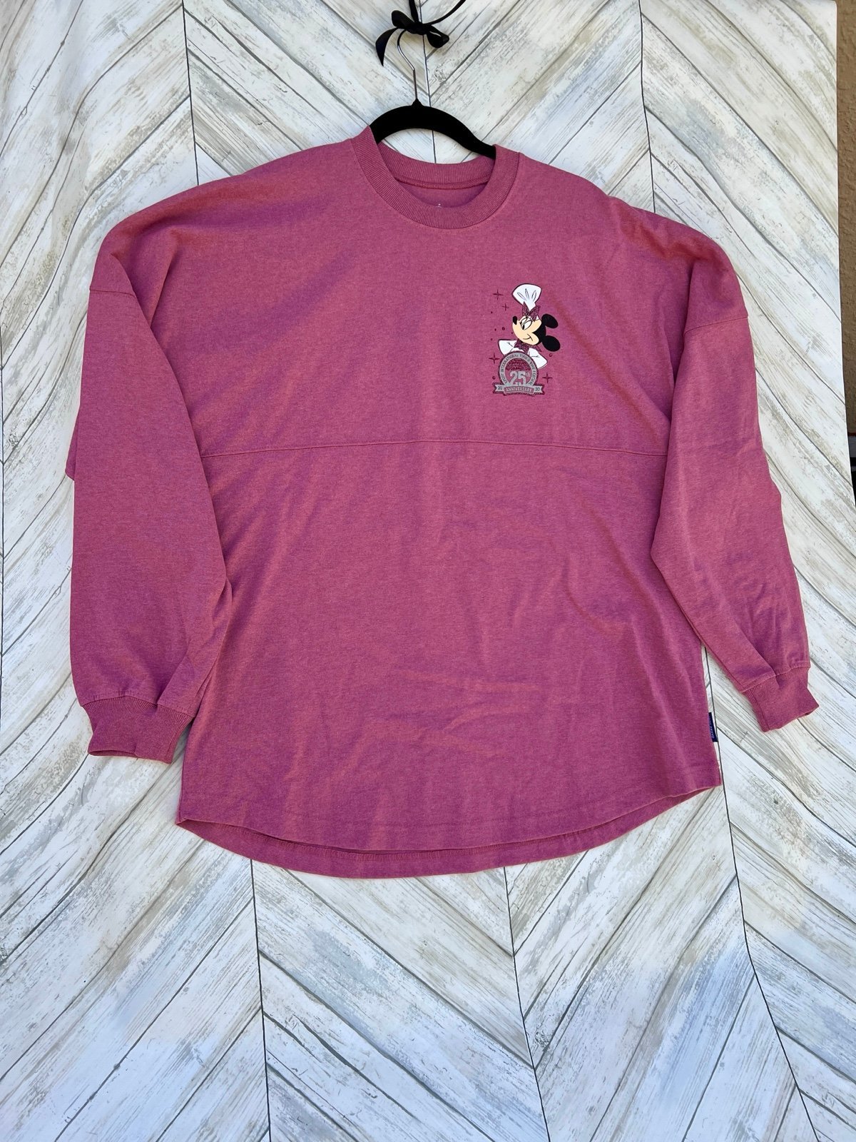 Disney Spirit Jersey L Chef Minnie EPCOT Food & Wine Festival 2020 NEW WITH TAGS