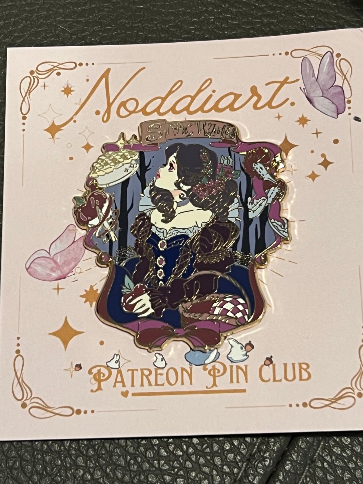 Disney Fantasy Pin - Snow White - by noddiart