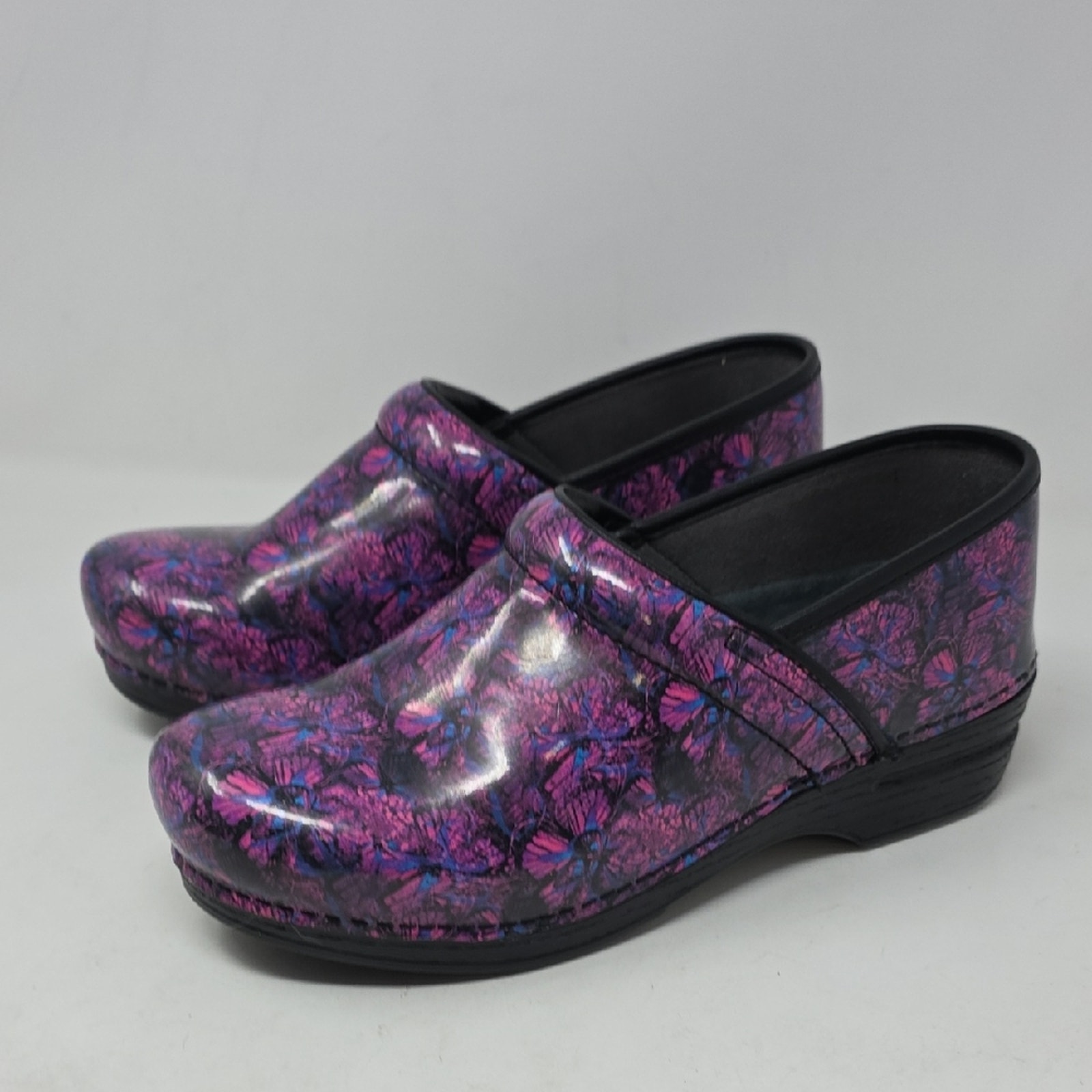Dansko XP Purple Butterfly Floral Women's Clogs Size 41=10.5