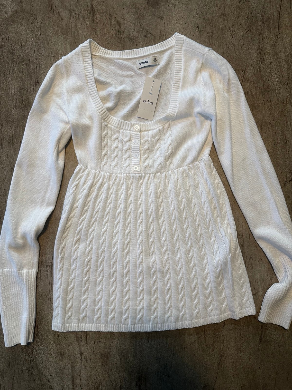 babydoll hollister sweater (with tags)