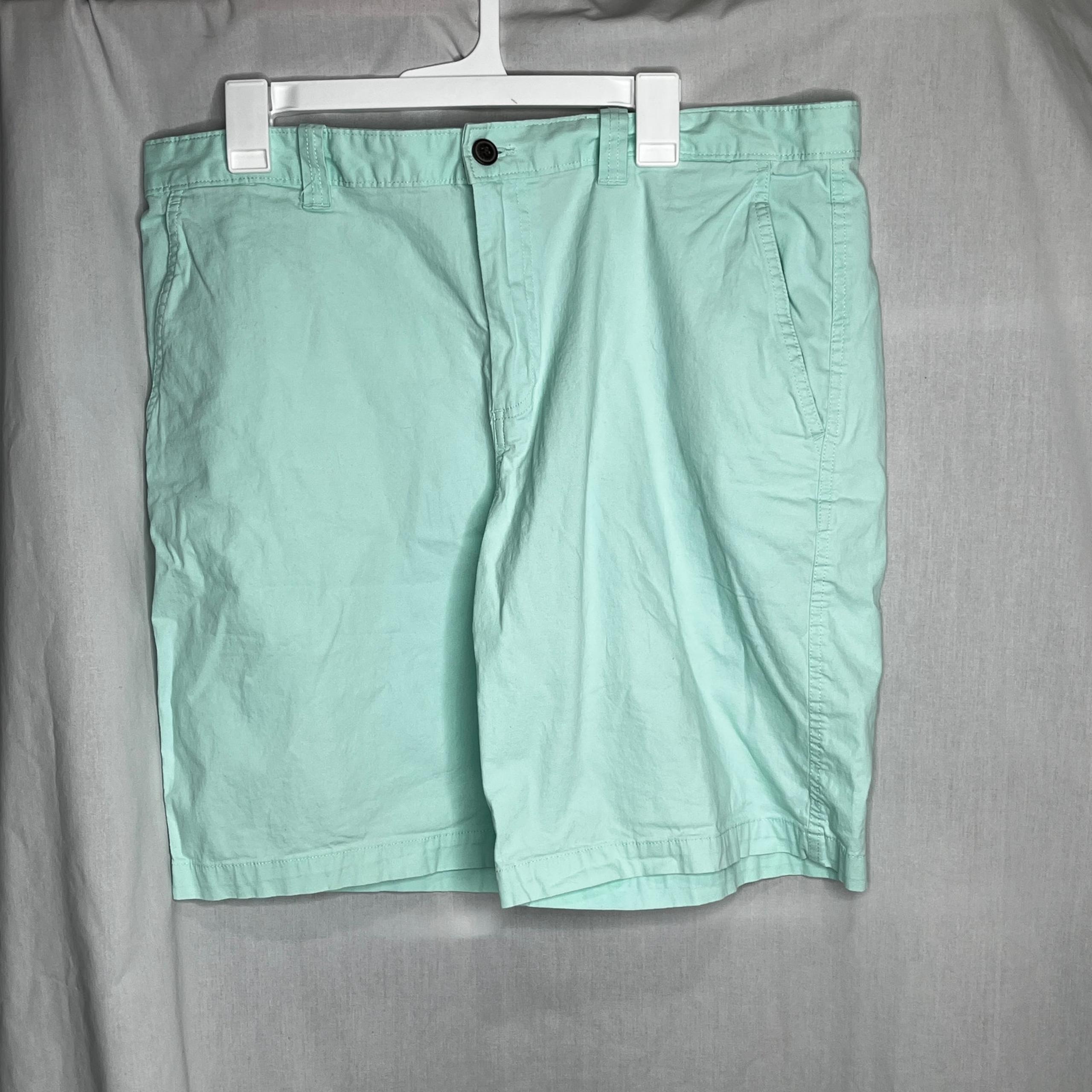 Magellan Outdoor Green Chino Shorts 36W