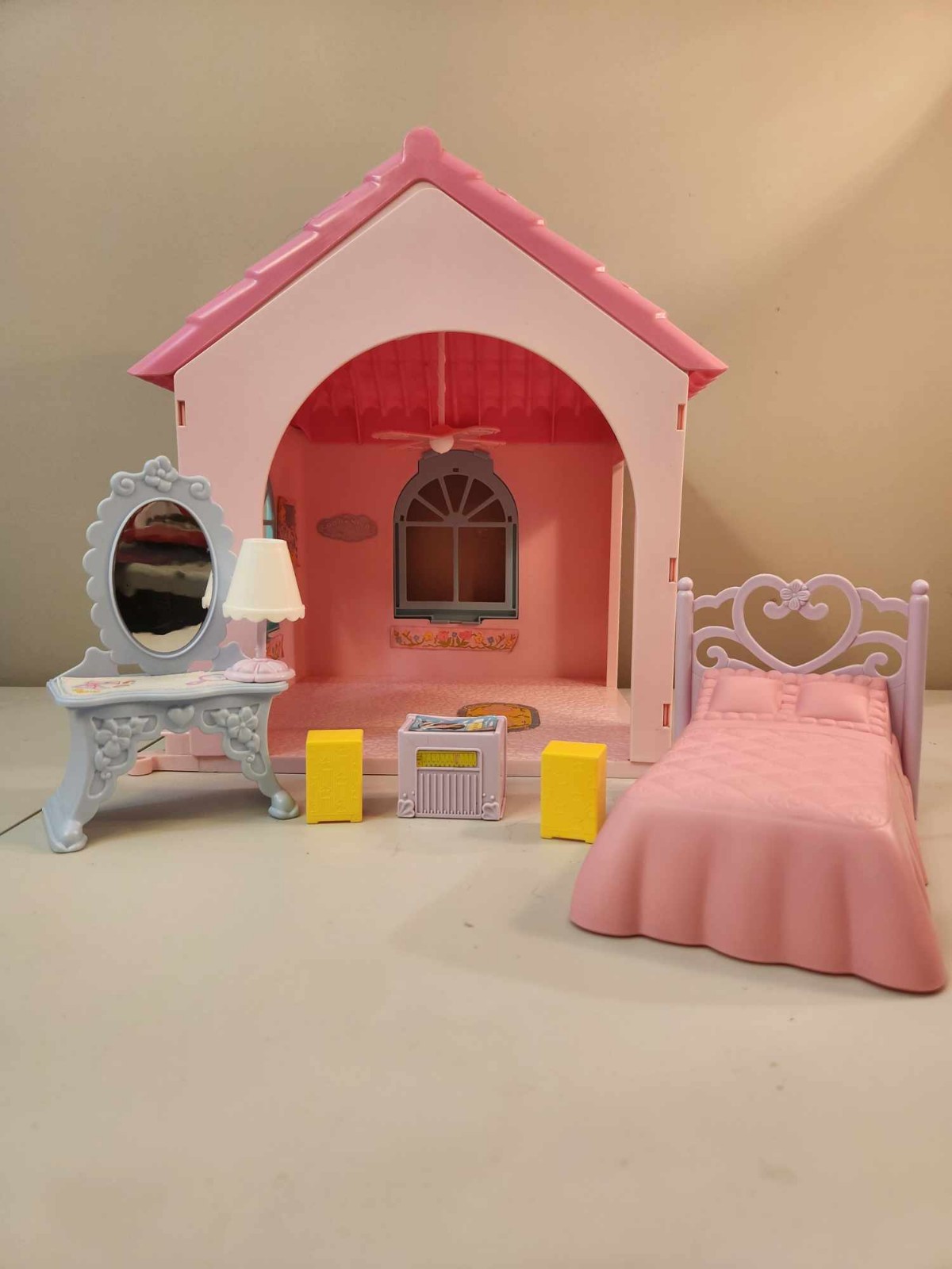 My Little Pony G1 Paradise Estate Bedroom