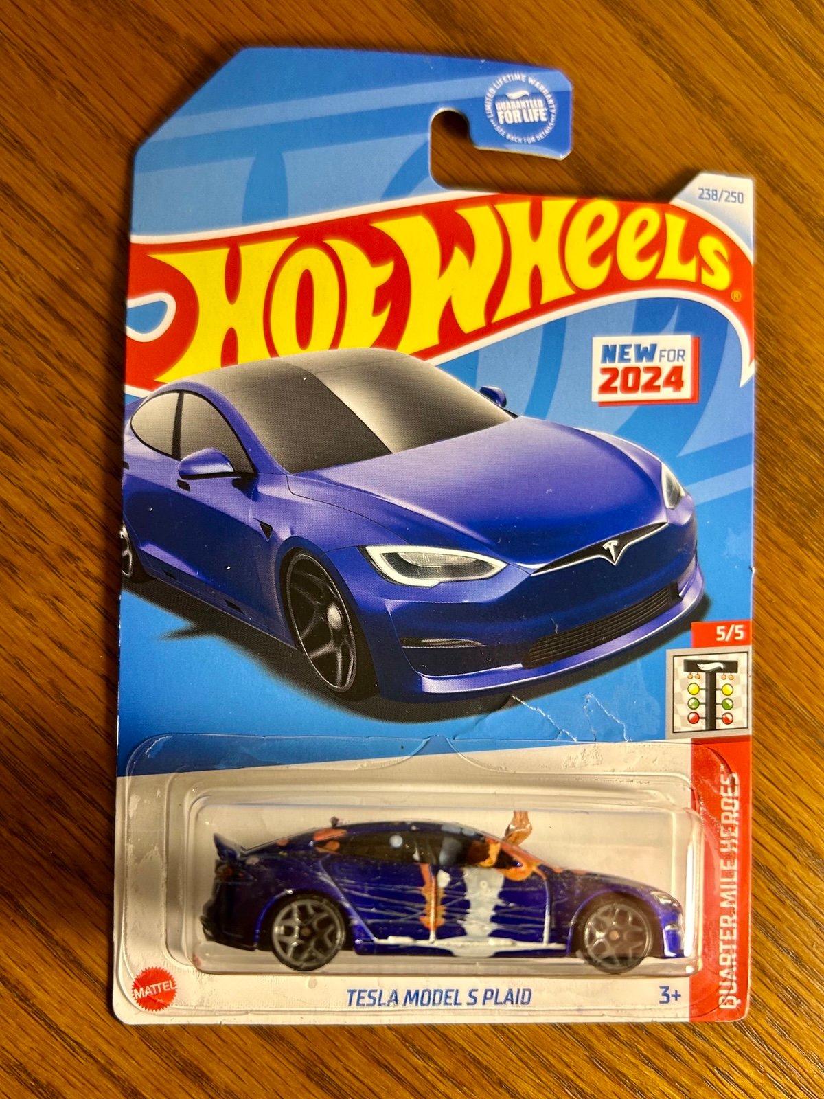 “Vandalized” Tesla Model S Plaid Seattle Edition 1:64 Hot Wheels custom