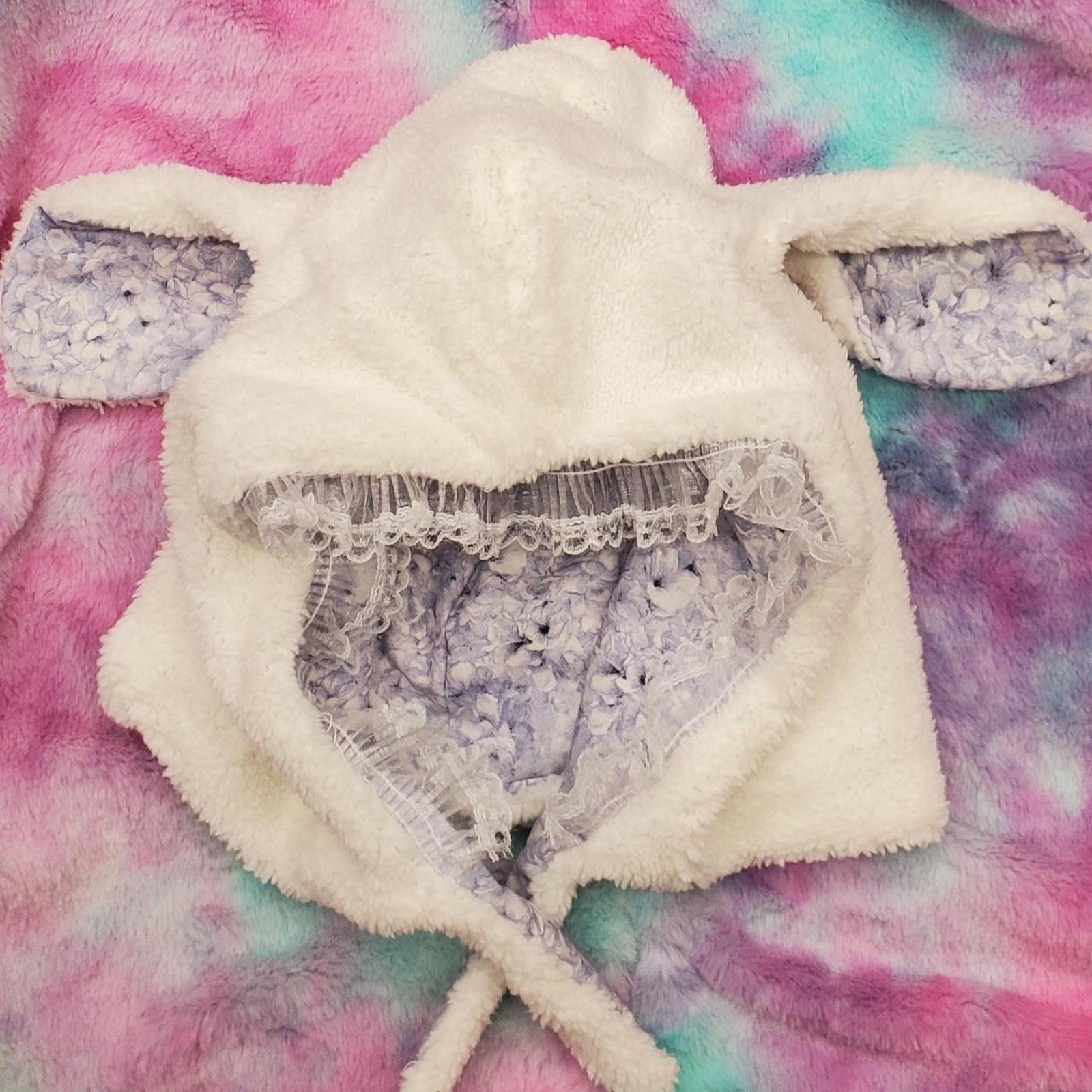 Lamb hood