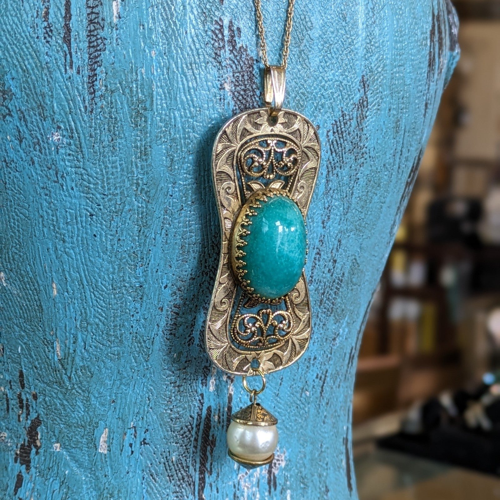 1940's Blue Green Chrysocolla pendant necklace on 14k GF 20 chain