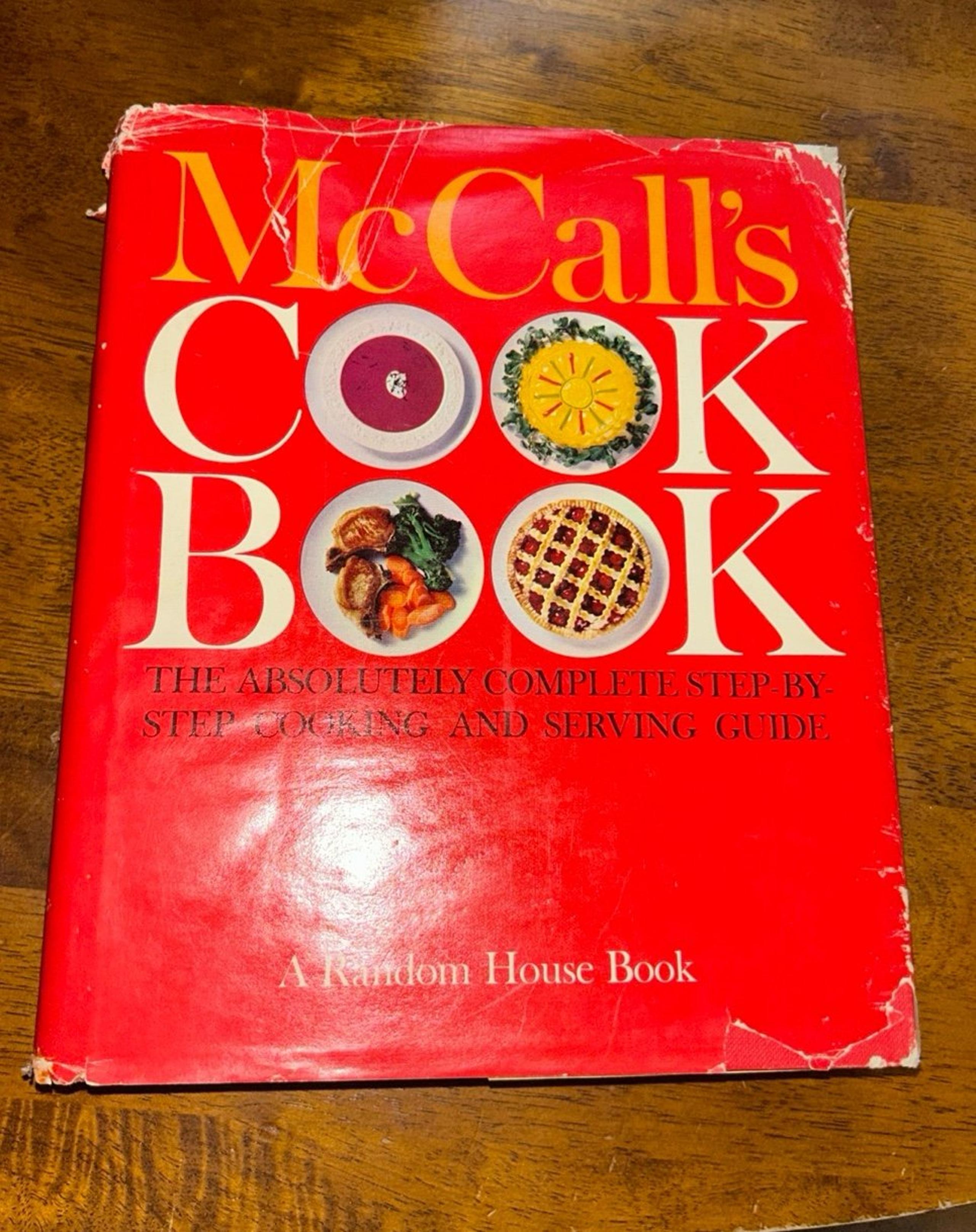 Vintage 1963 McCall's Cook Book 5th Printing Hardcover DJ Random House Books