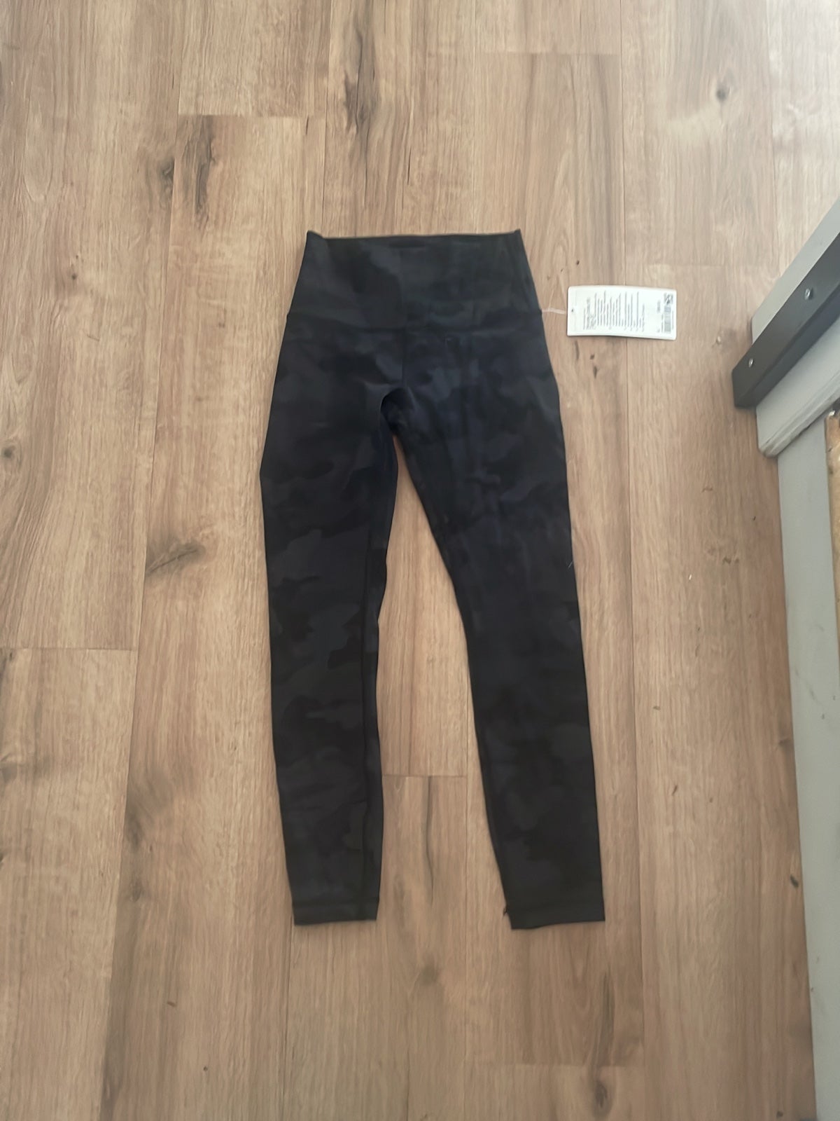 Wunder under HR tight 25 inch NWT