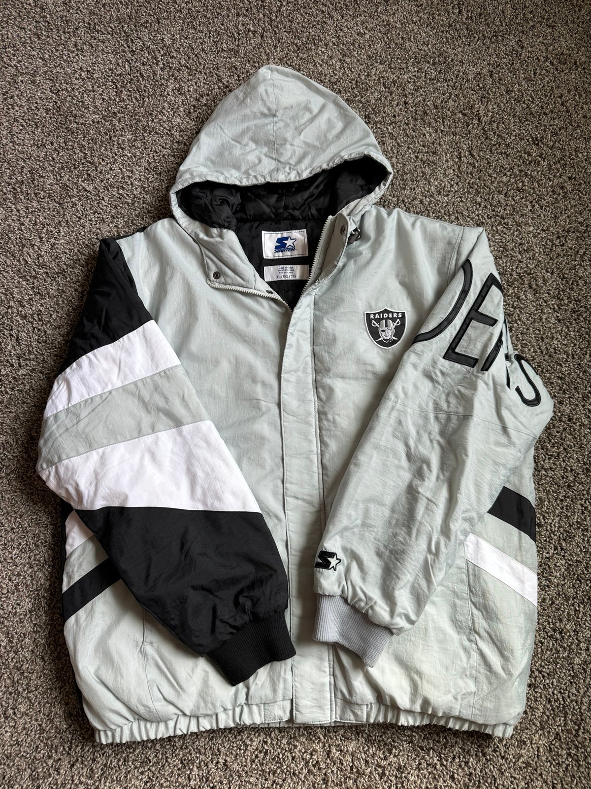 Las Vegas Raiders Starter Jacket Men’s Size Extra Large
