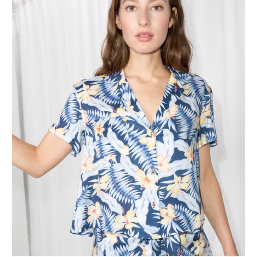 & Other Stories sz 4 blue Hawaiian print shirt