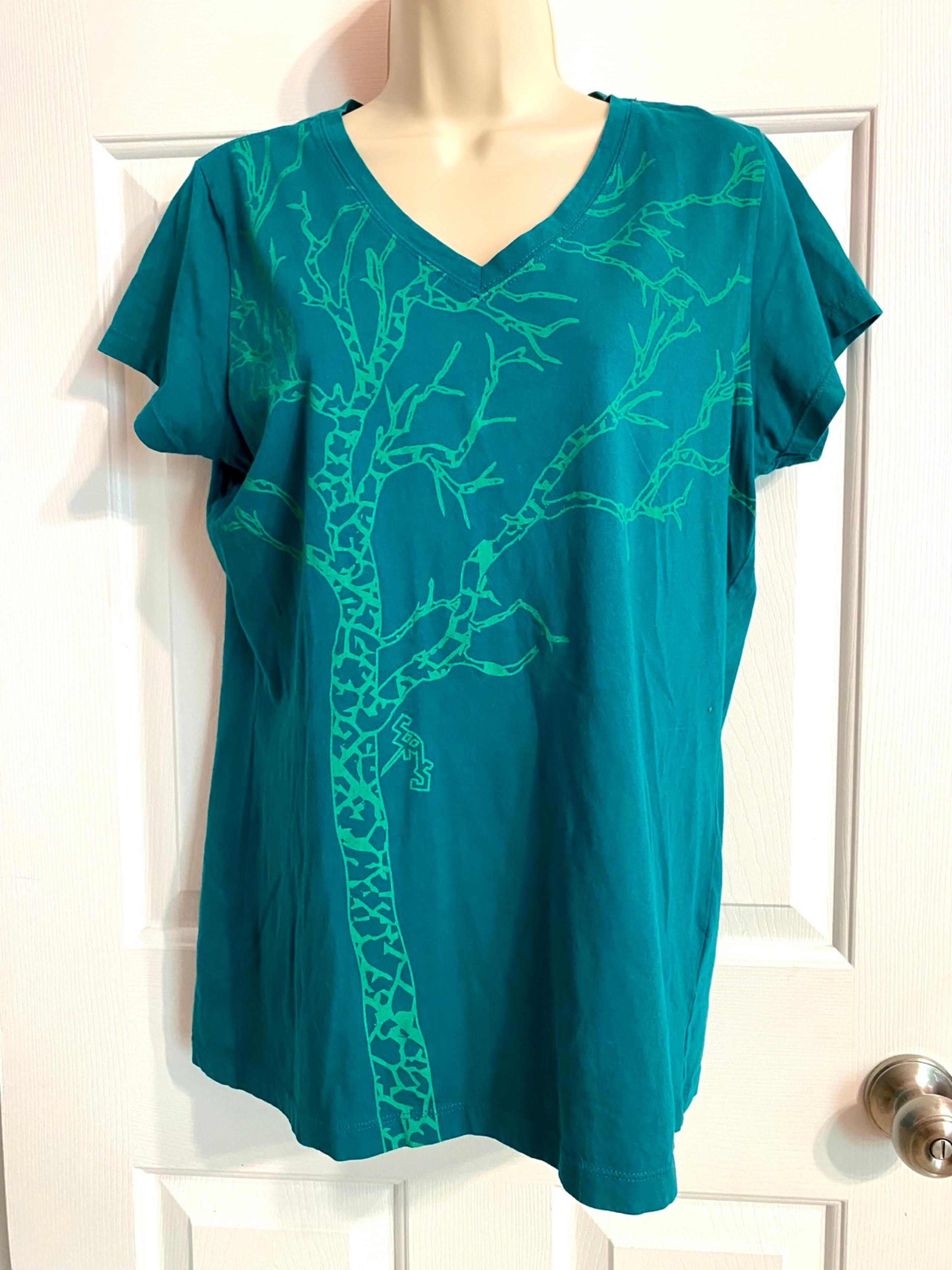 Eastern Mountain Sports Green Organic Cotton Vneck Tshirt
