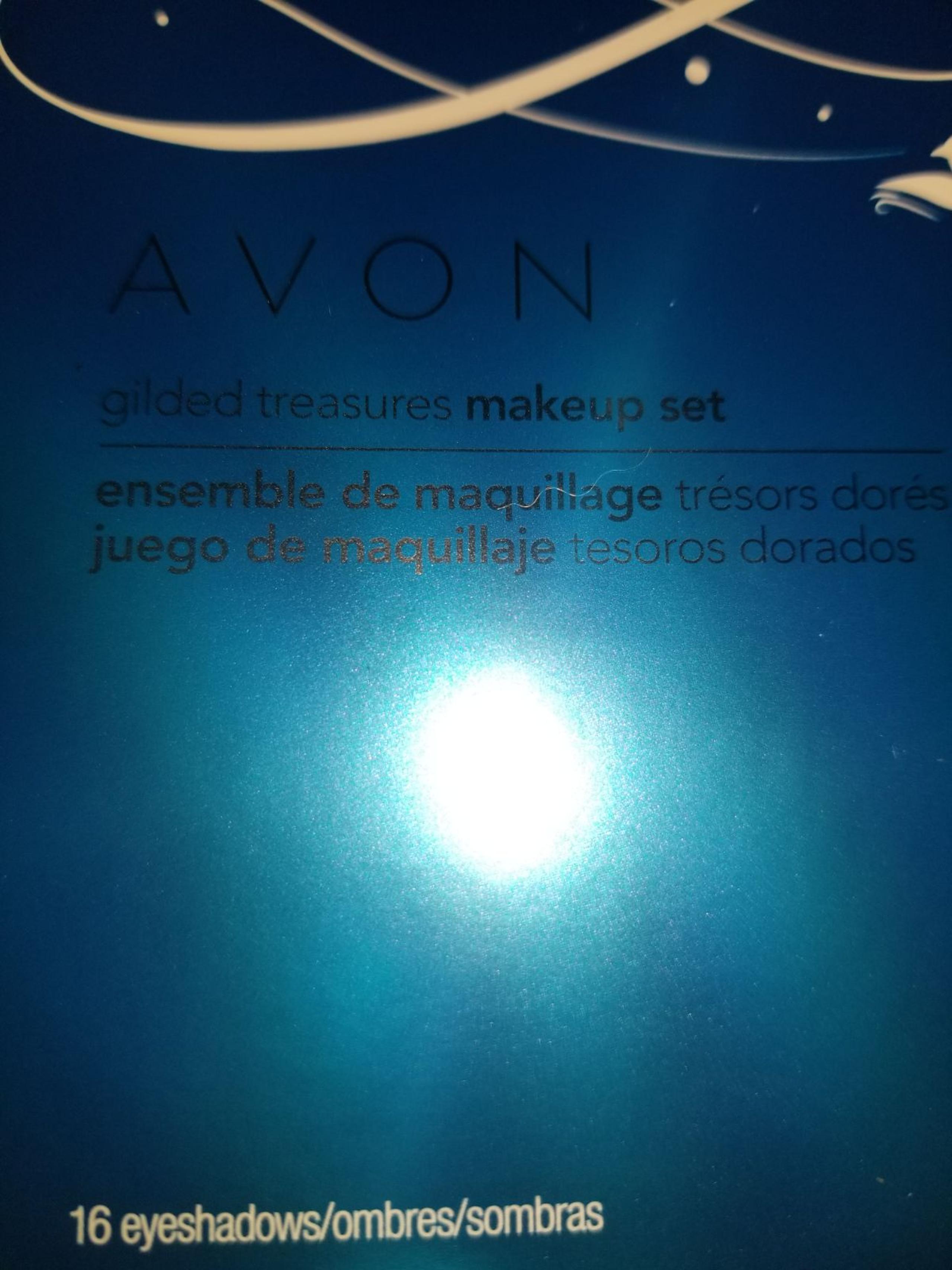 Avon Makeup Set     Lip Gloss, Blush, Mini Eyeliner, Eyeshadow, Bronzer, Brush