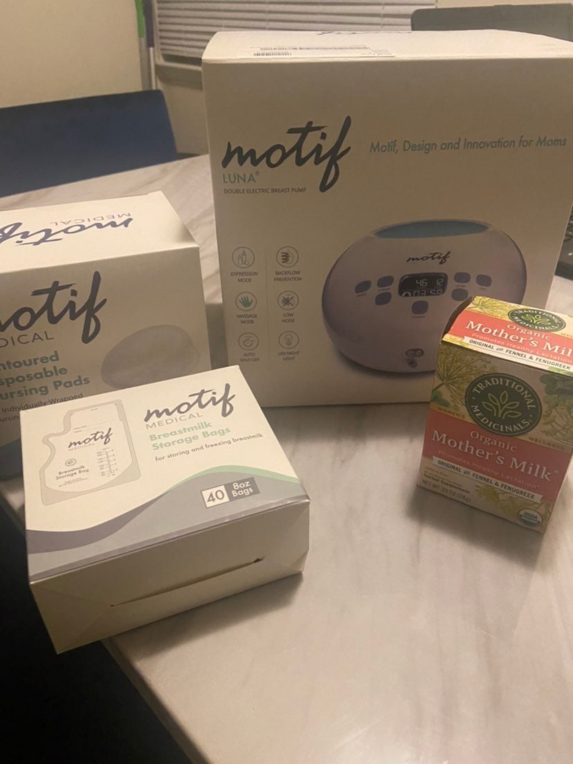 Motif luna breast pump