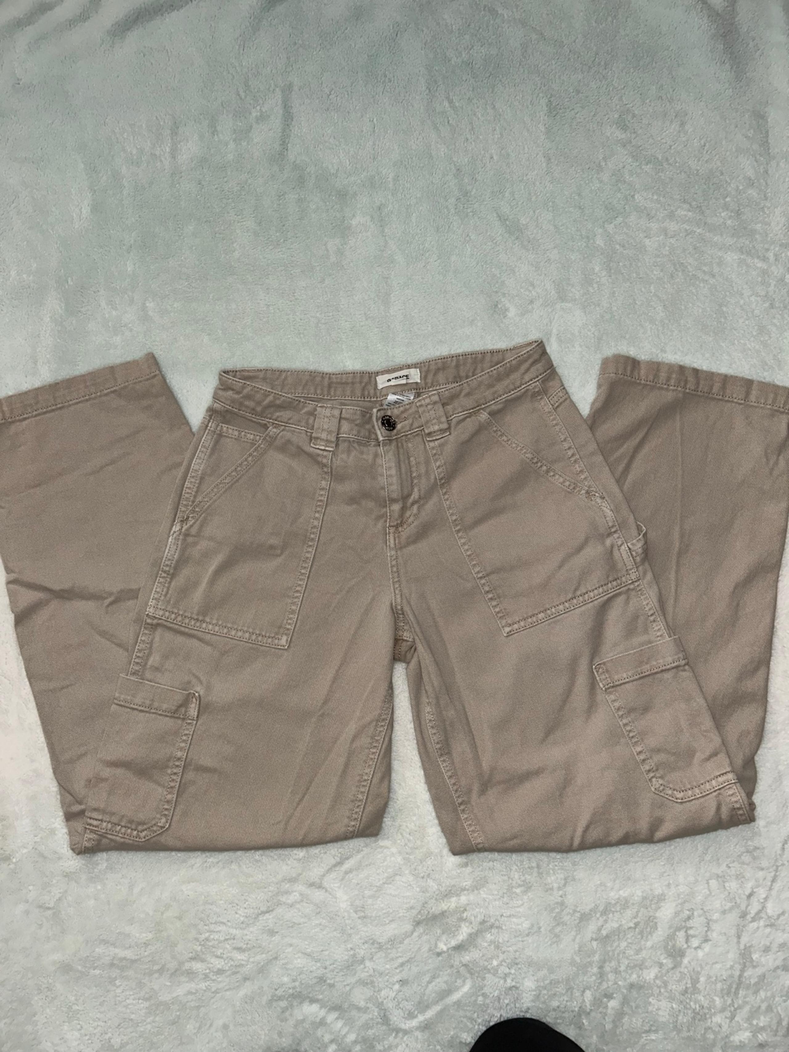 Garage Women’s Cargo Pants in Cream/Tan- Size 1