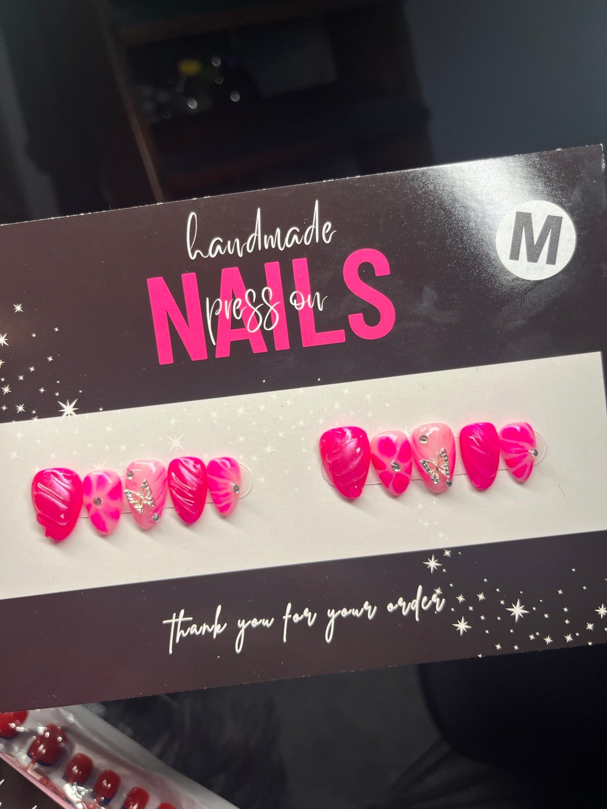 HANDMADE PRESS ON NAILS