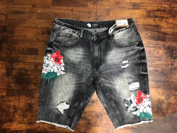 Sz 42 staples design shorts