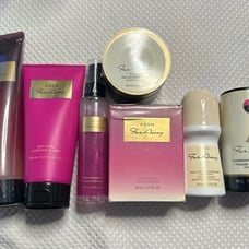 Avon set