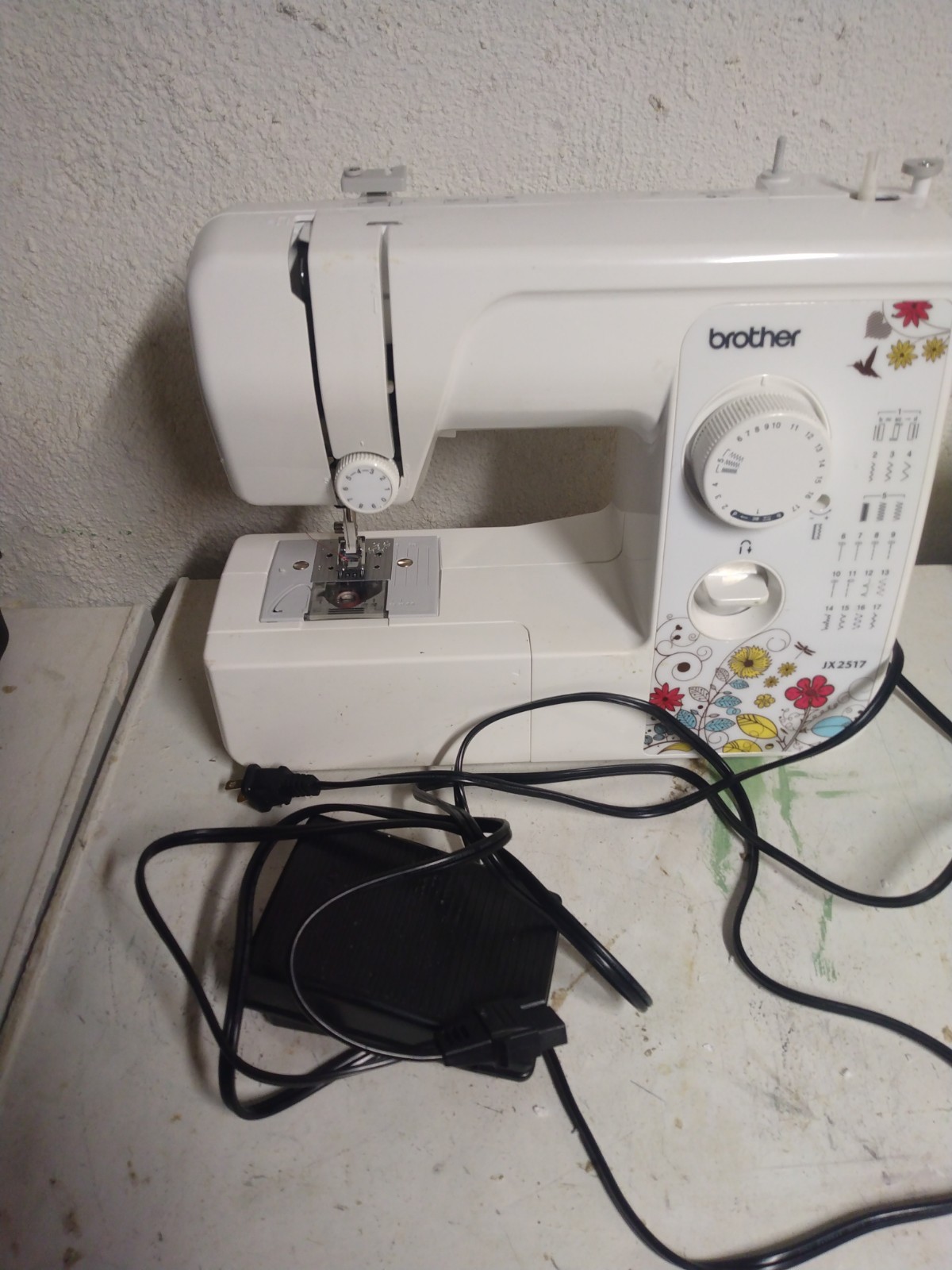 Brother Jx2517 17 Stitch Sewing Machine
