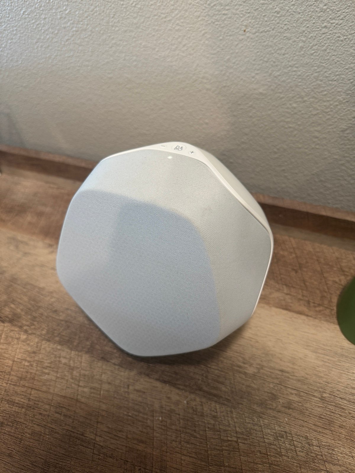 Bang & Olufsen Beoplay S3 Bluebooth Speaker
