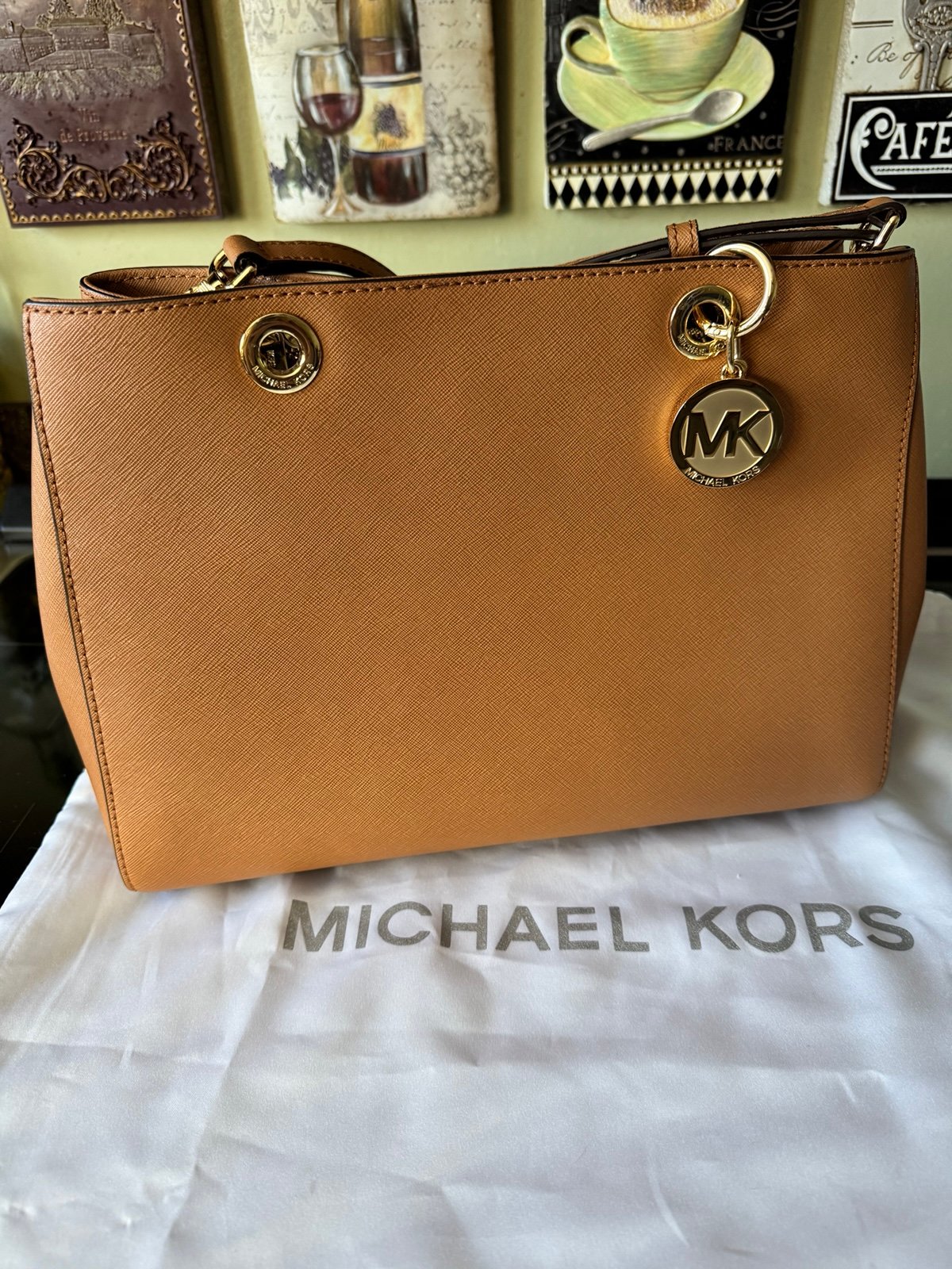BRAND NEW Michael Kors Purse