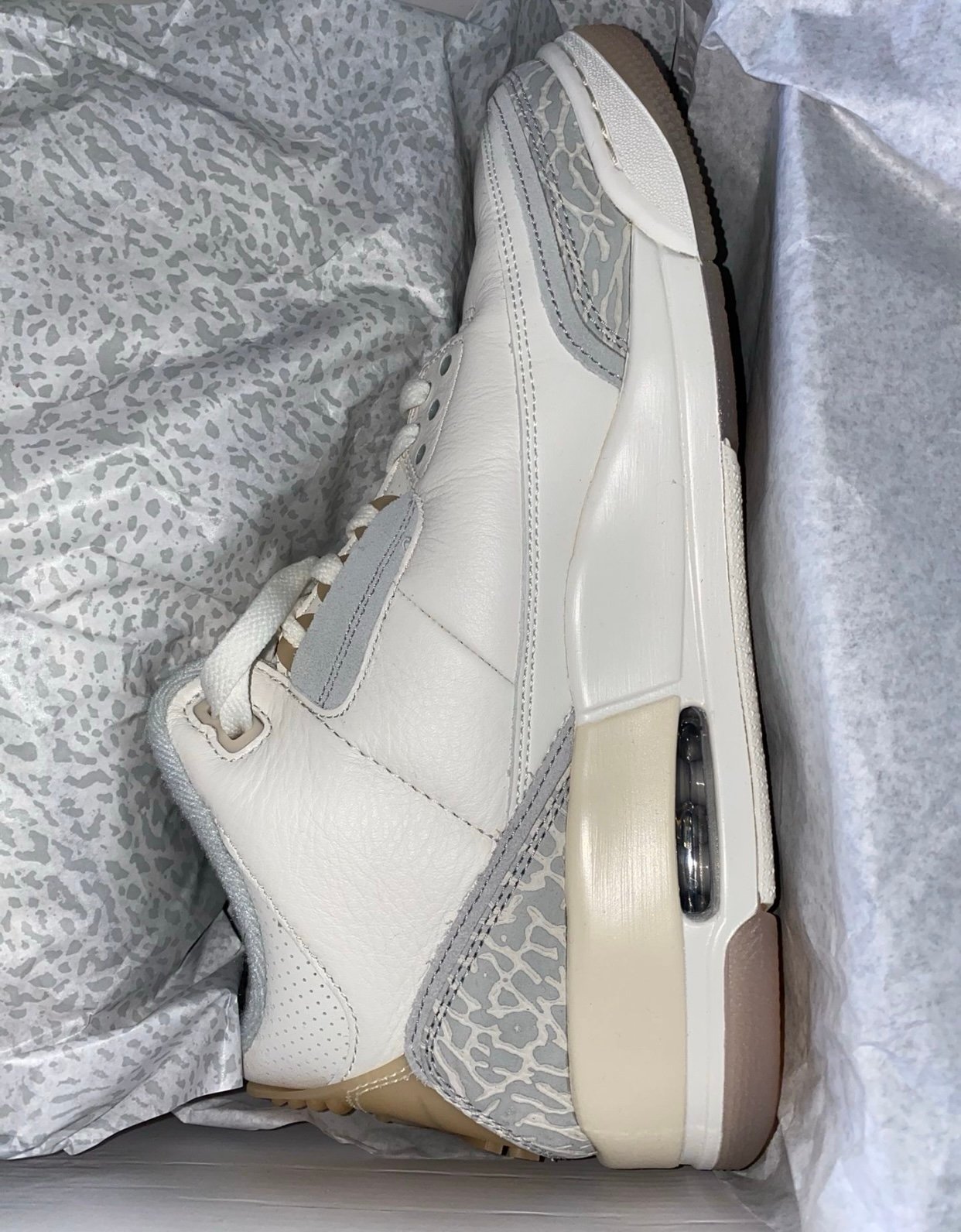 Air Jordan 3 Retro *Craft Ivory*