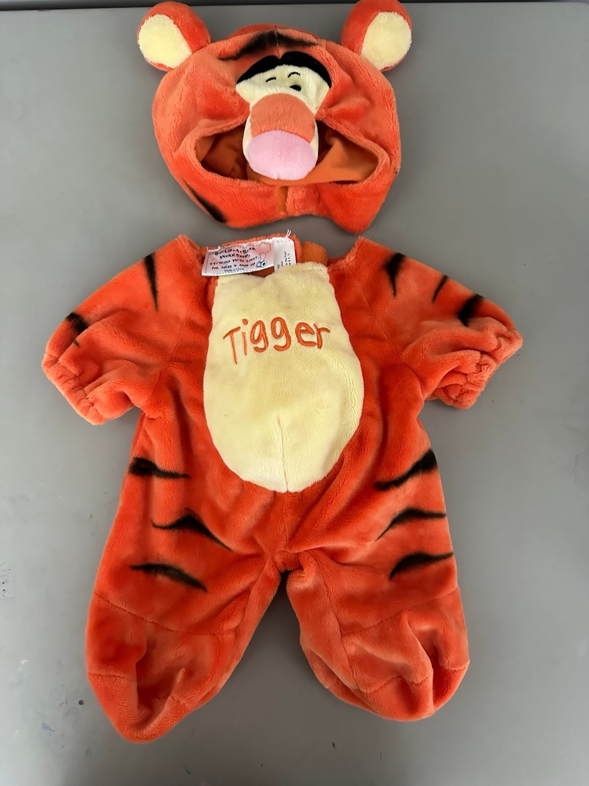 BUILD-A-BEAR costume tigger