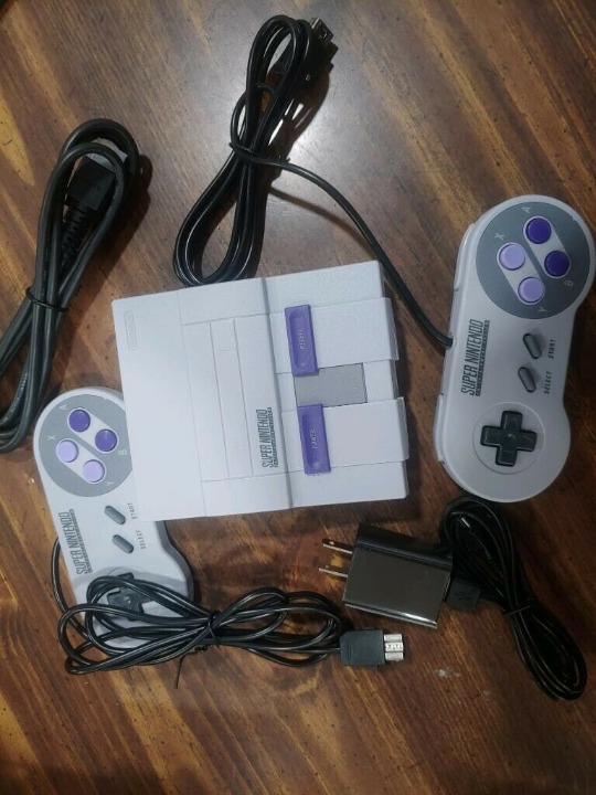 Super Nintendo Mini entertainment System/ Super NES Classic Edition 21 GAMES