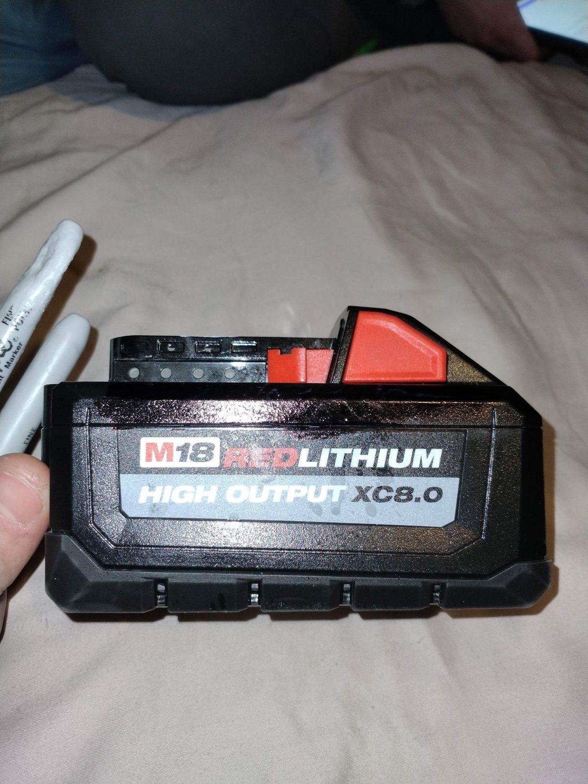 Milwaukee M18 REDLITHIUM XC8.0 18 Volt 8 Ah Lithium-Ion High Output Battery Pack