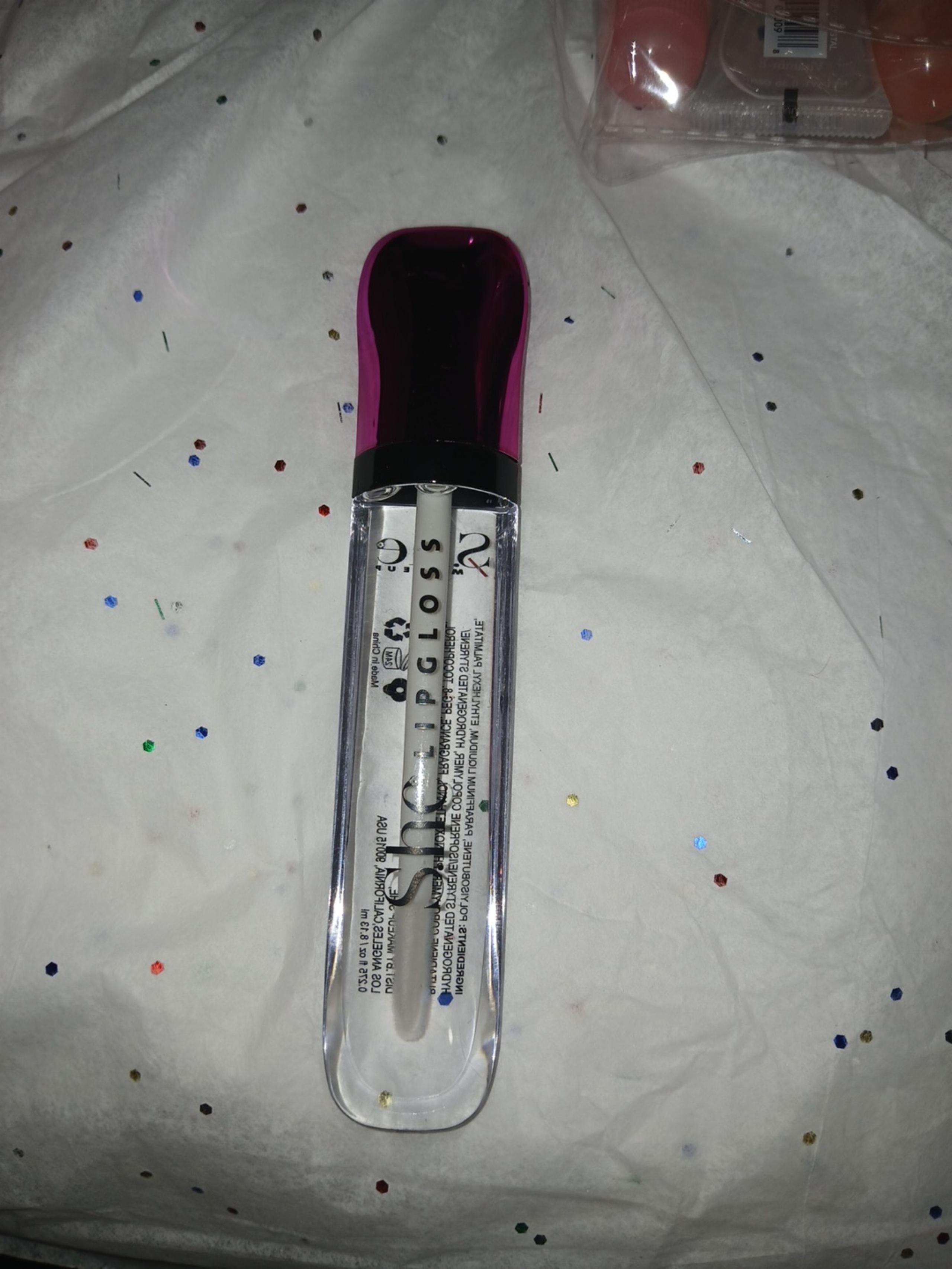Lip gloss(New)