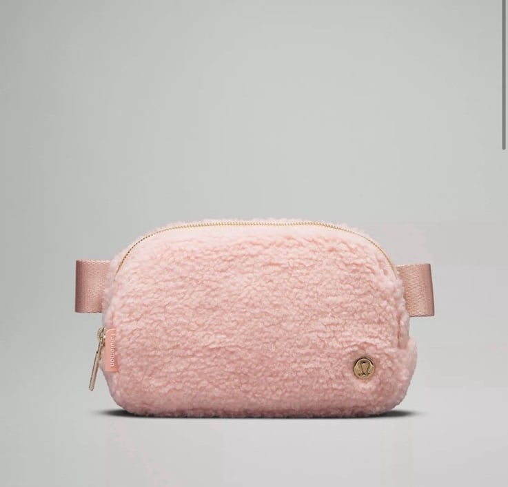 Lululemon Everywhere Belt Bag *Fleece PIMI/GOLD