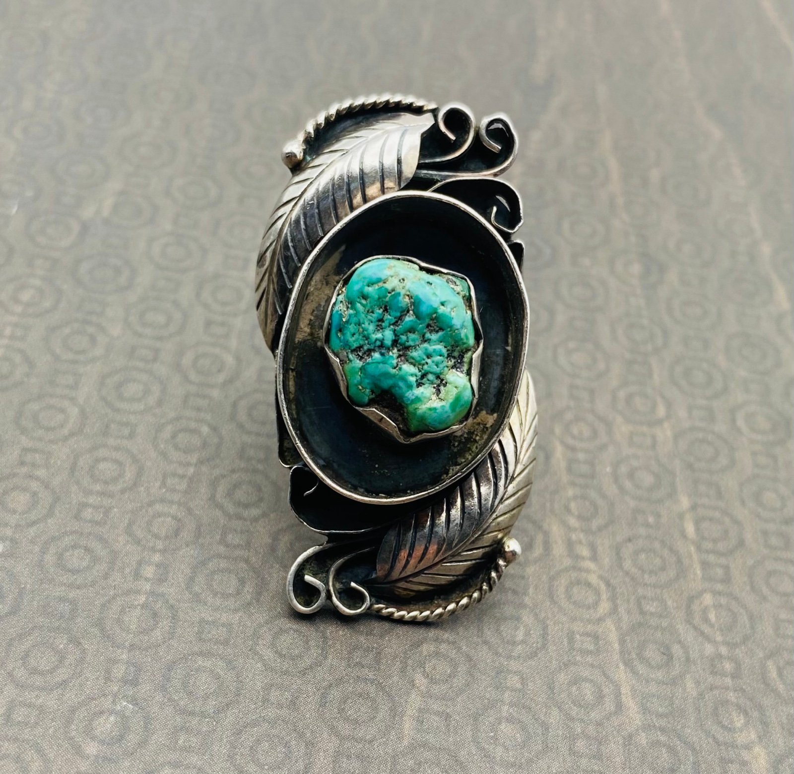 J Nezzie Navajo Native American Turquoise Nugget Sterling Silver Shadowbox Ring