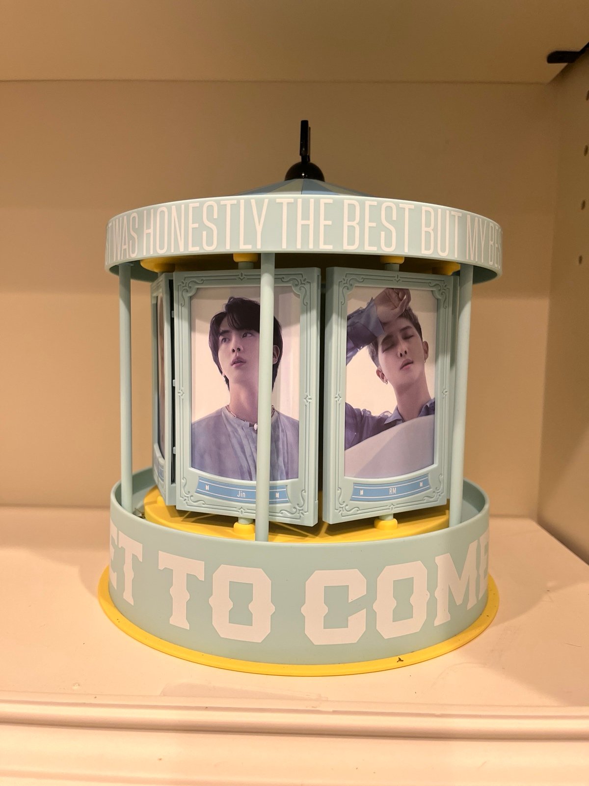 BTS Merch Box 11 - Music Carousel Box - detail
