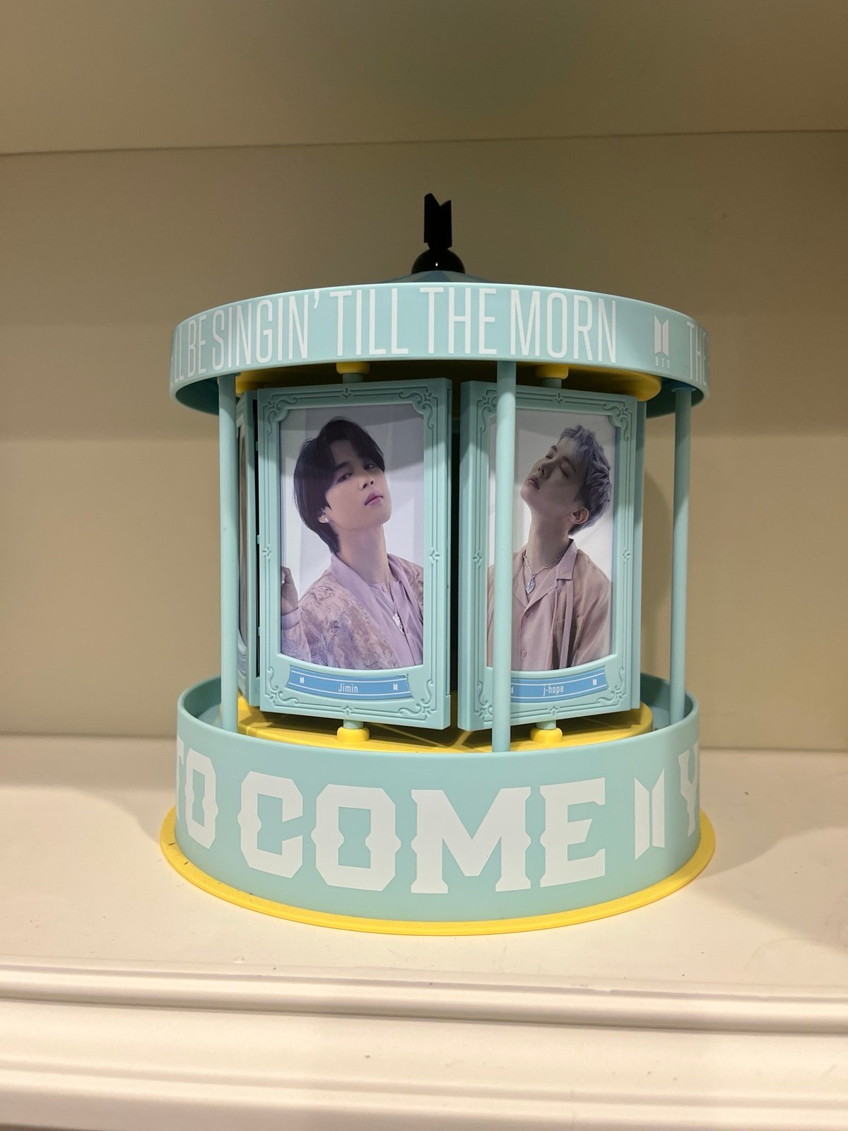 BTS Merch Box 11 - Music Carousel Box - detail