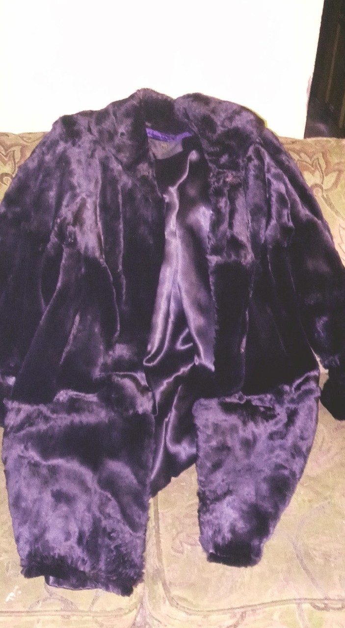 Womens Black 3/4l length Mink Coat