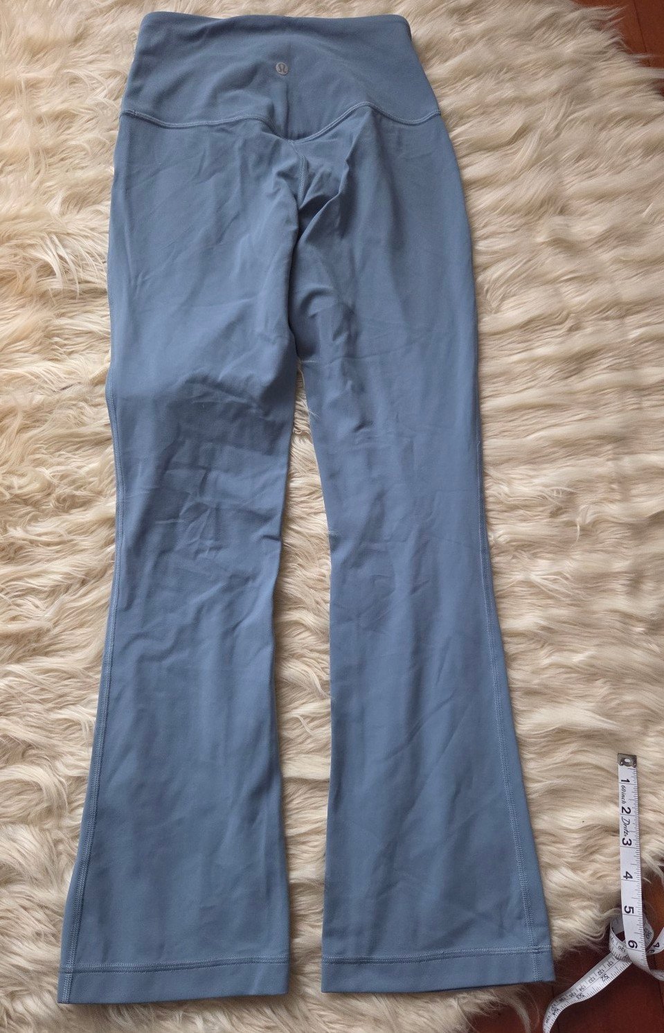 Lululemon flare let leggings size 6 27 color blue
