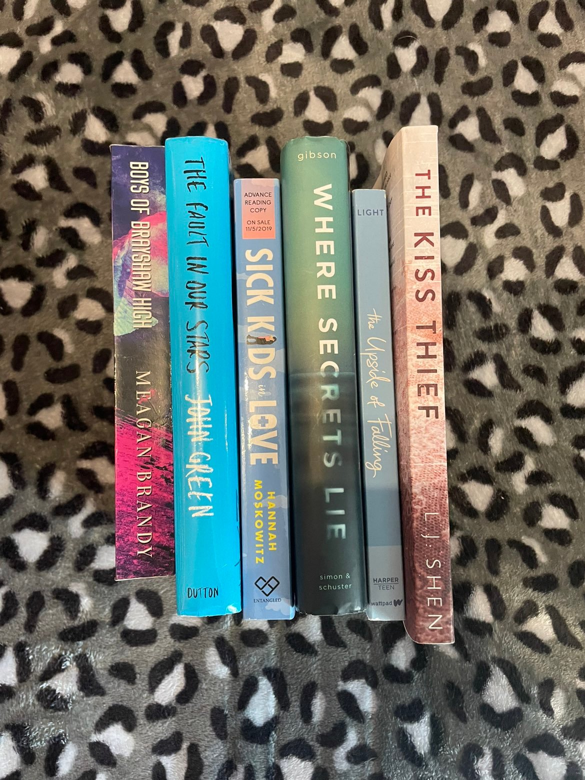 YA/Romance Novels, Lot of 6