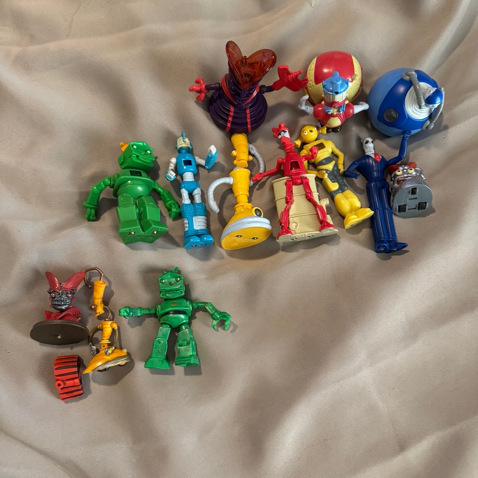 Mix 'N' Match 2005 Robots Movie & Burger King Toys Lug Crank Rodney Gasket