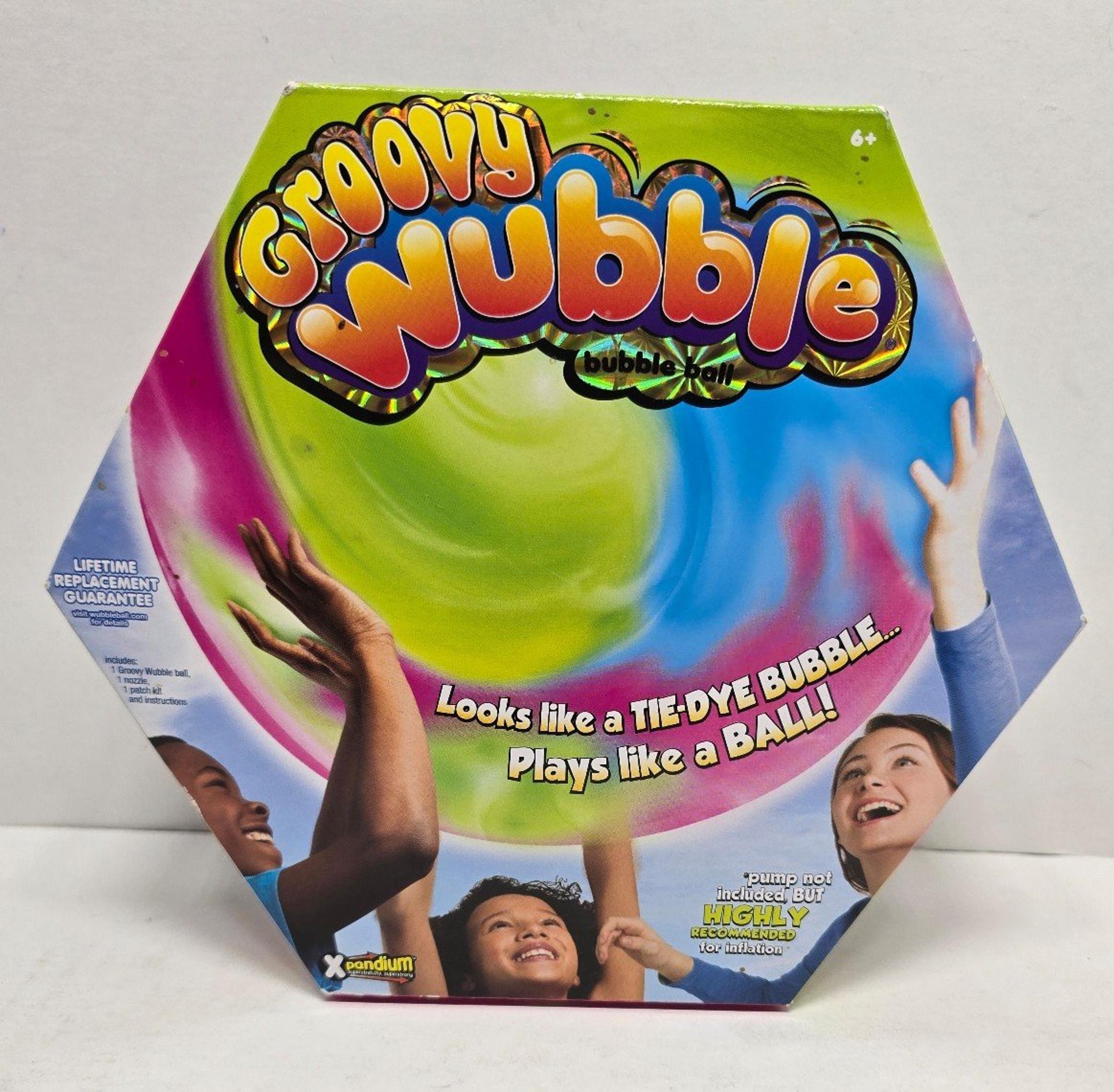 Groovy Wubble Bubble Ball