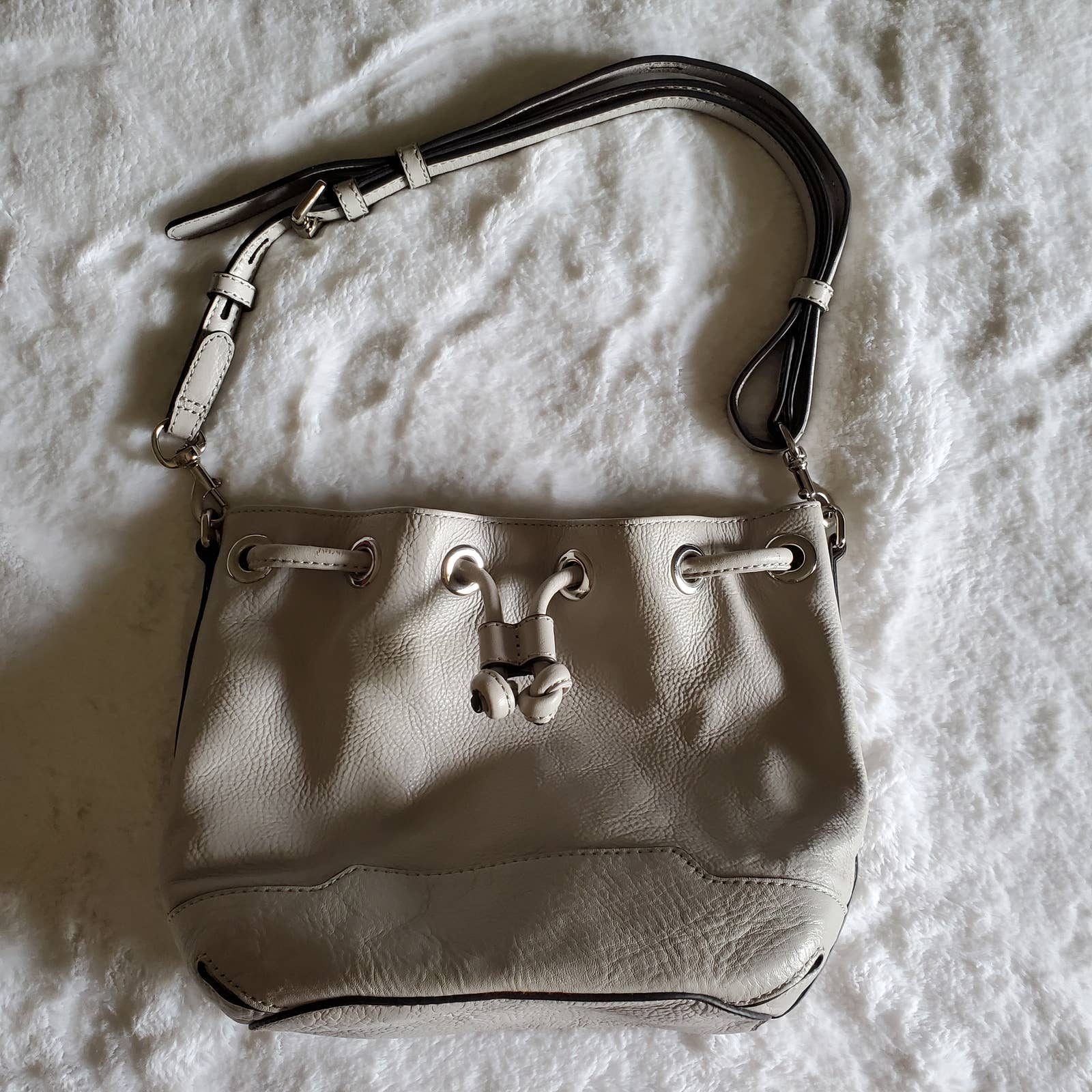 Rebecca minkoff hotsell mini bucket bag