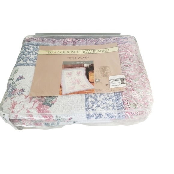 Vintage 1980's Triple Woven Fringed Throw New Old Stock New in Package