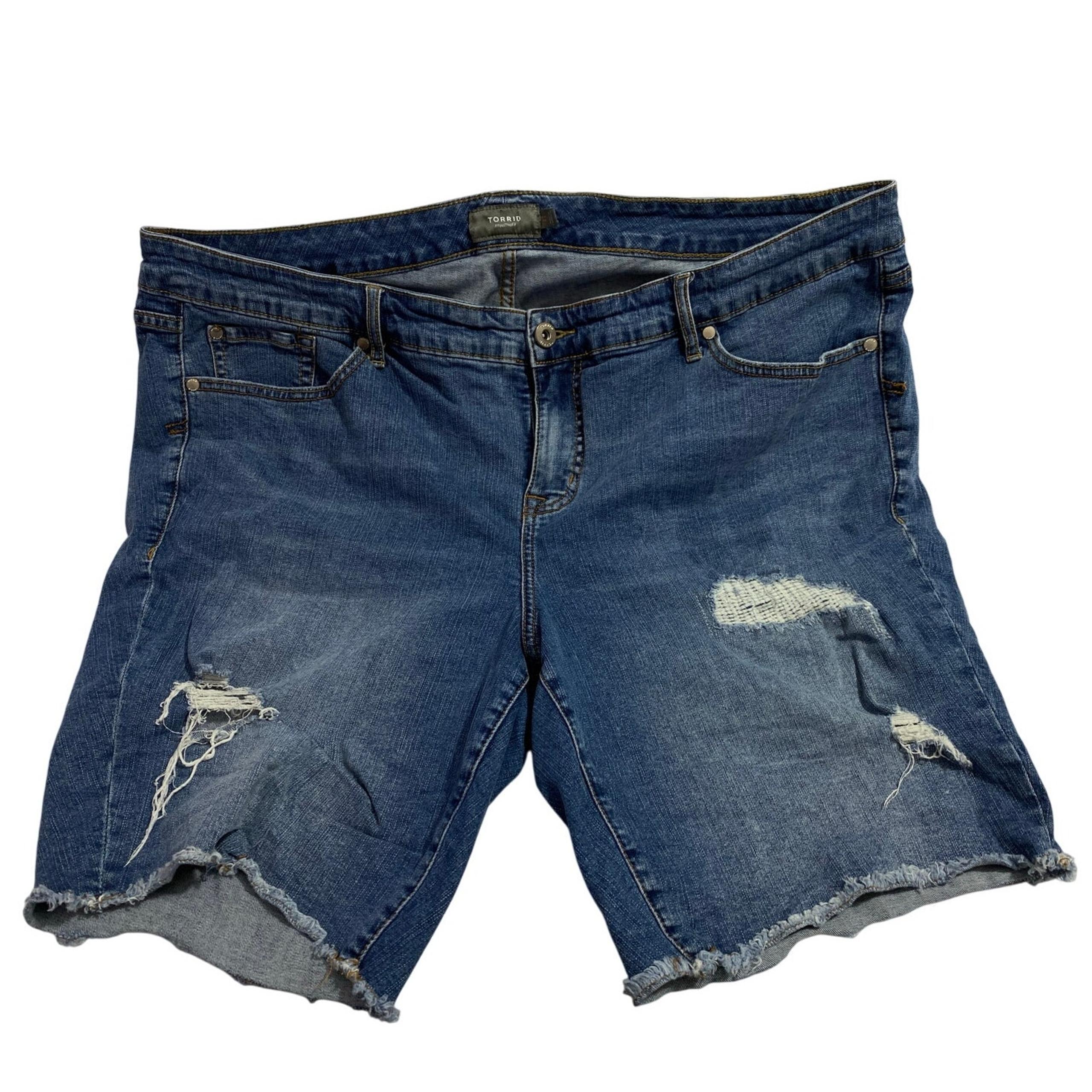 Torrid Bermuda Shorts Women’s Size 22 Plus Medium Wash Stretch Denim Blue Jean