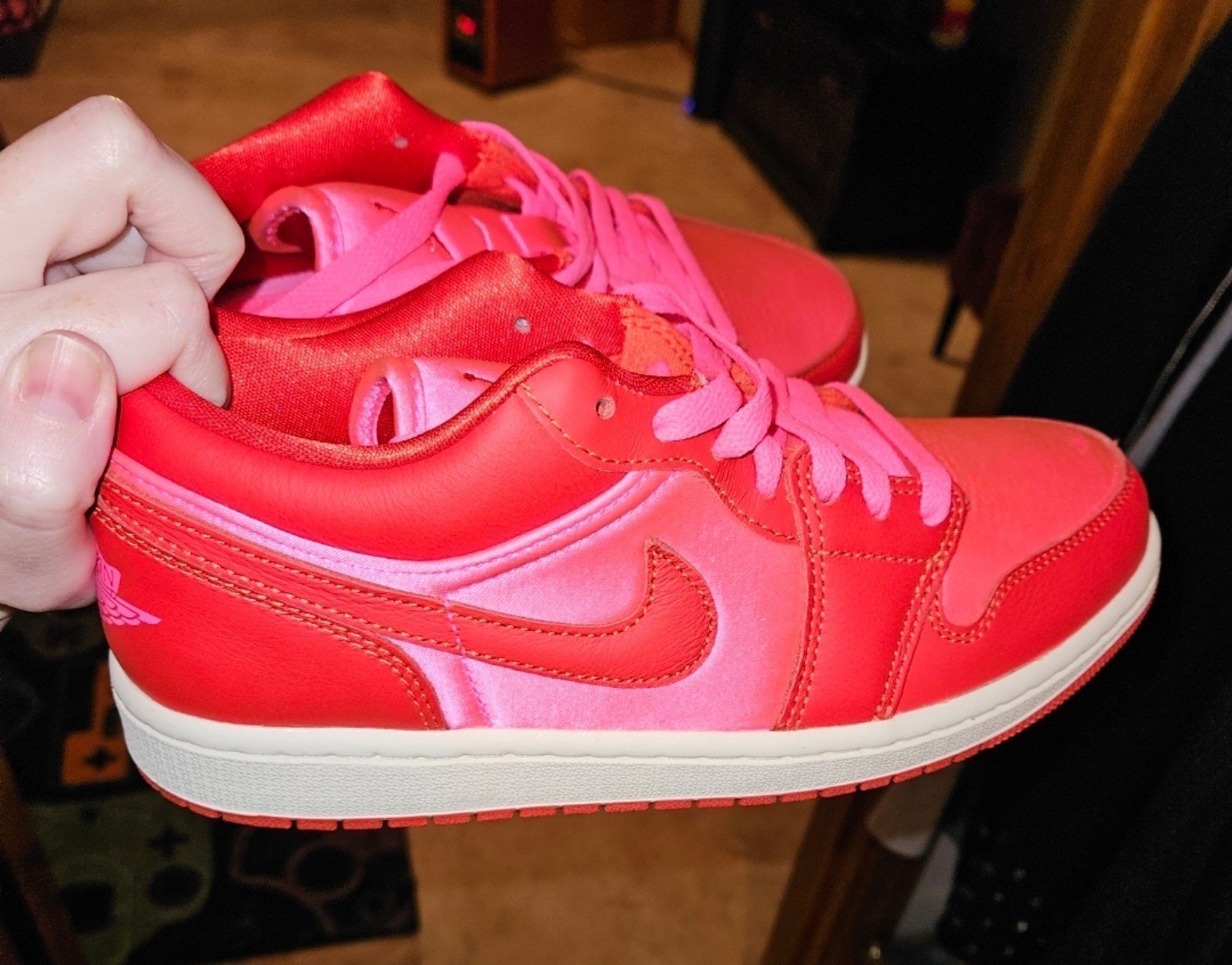 AIR JORDAN 1 LOW new , no box pink red 8.5 women's valentine colored nikes