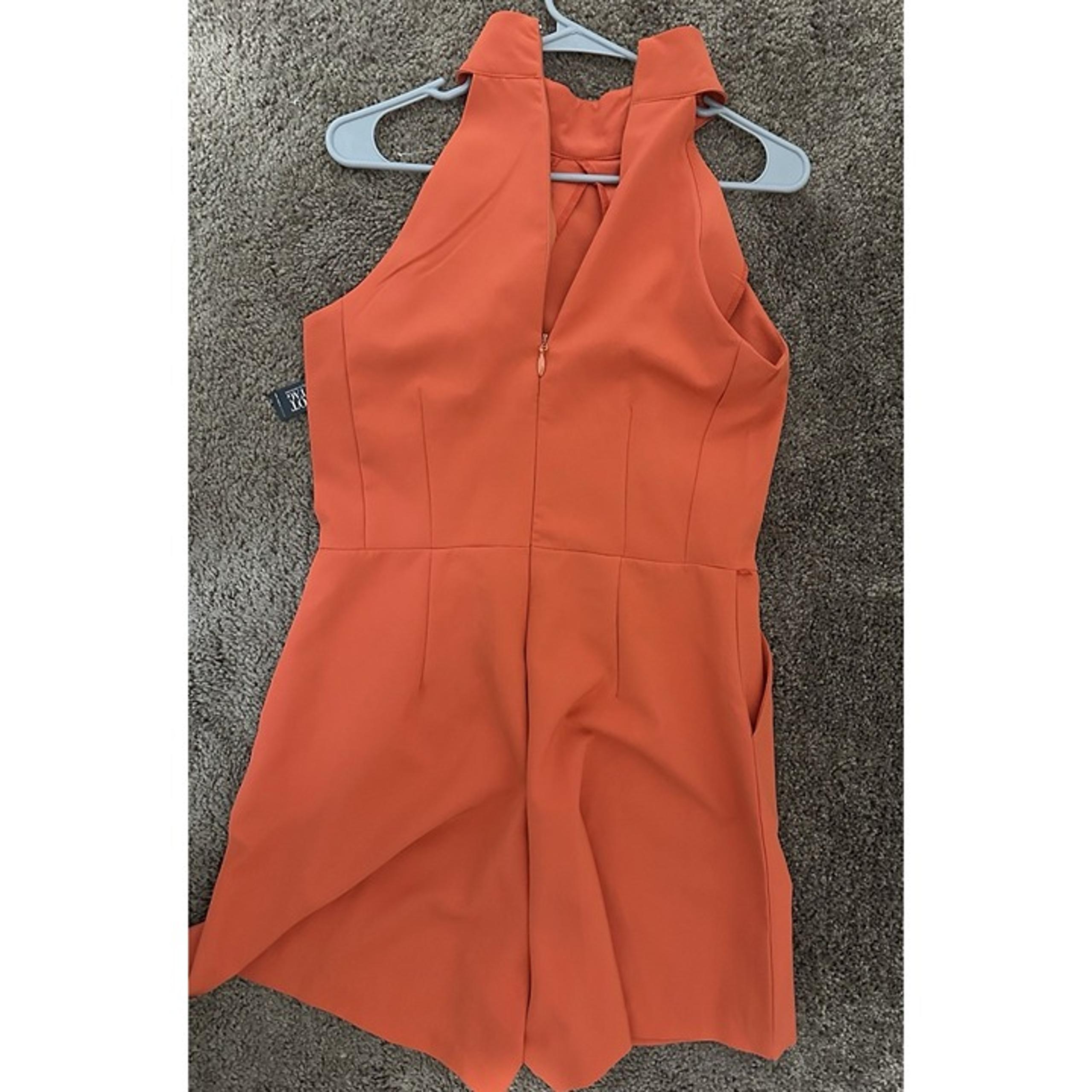 New York & Company Women’s Orange Pocketed Halter Top Romper Size Medium