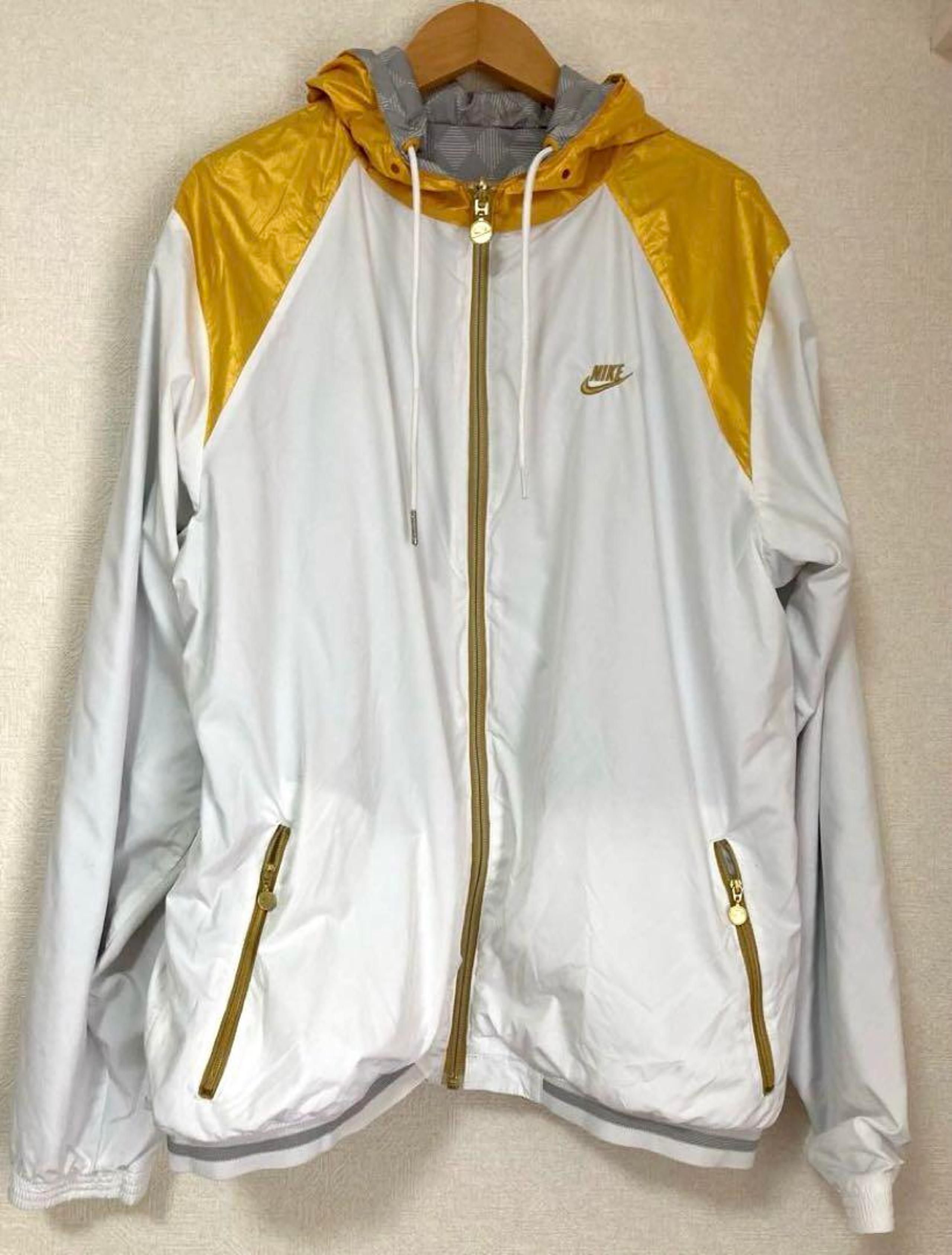 Nike Hooded Outerwear White/Gold
