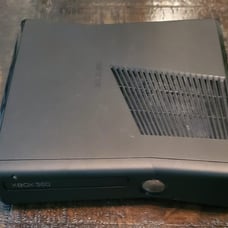 Microsoft Xbox 360 S Black Bundle 250GB Console, 1 Controllers + Games