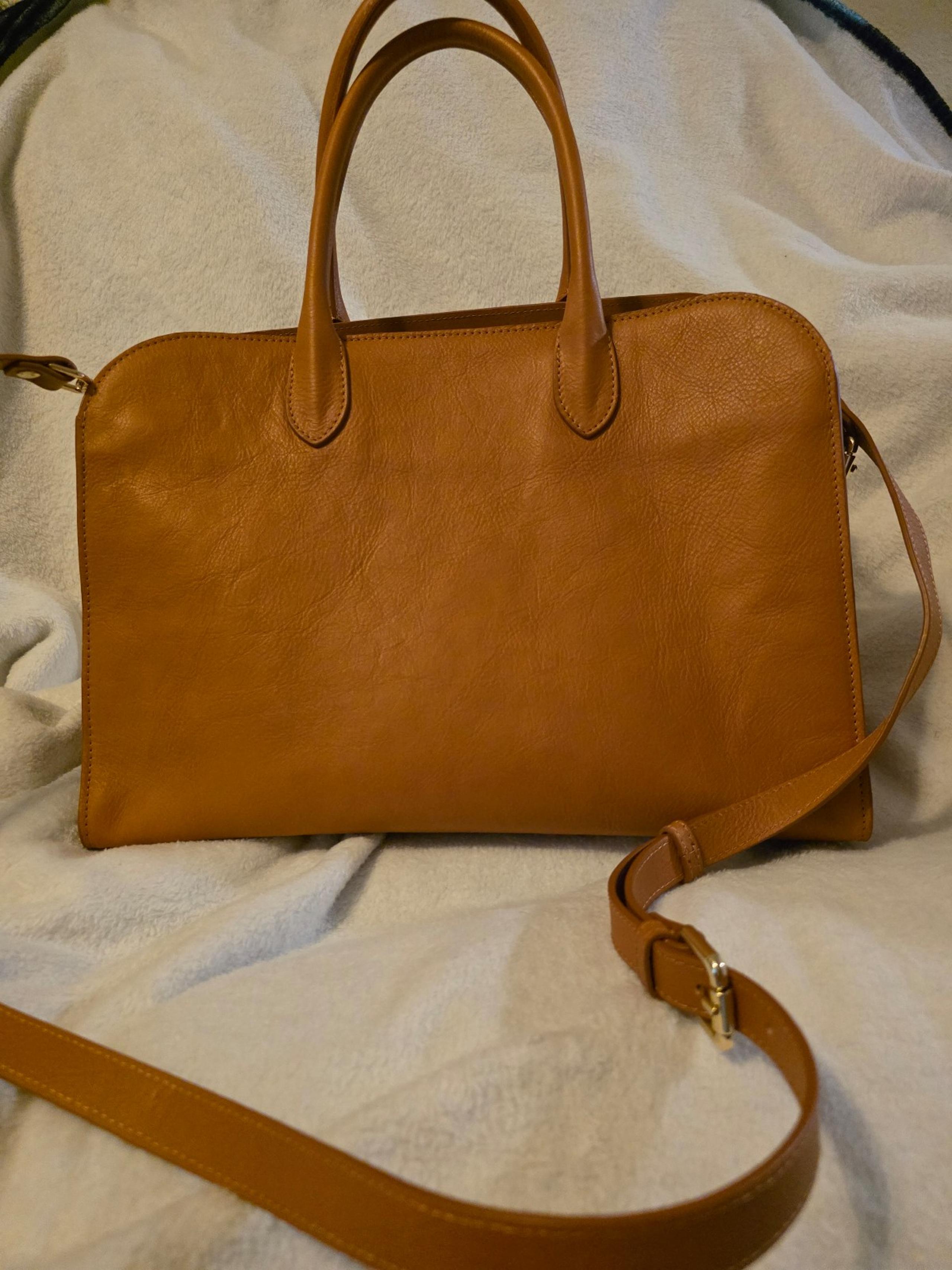 VIRAL CLAUDIA FIRENZE BAG