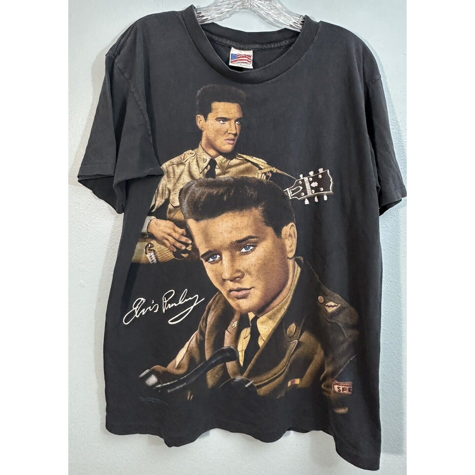 Vintage Made at the Beach Label 1995 ELVIS PRESLEY ARMY Large T-Shirt Tee- Read