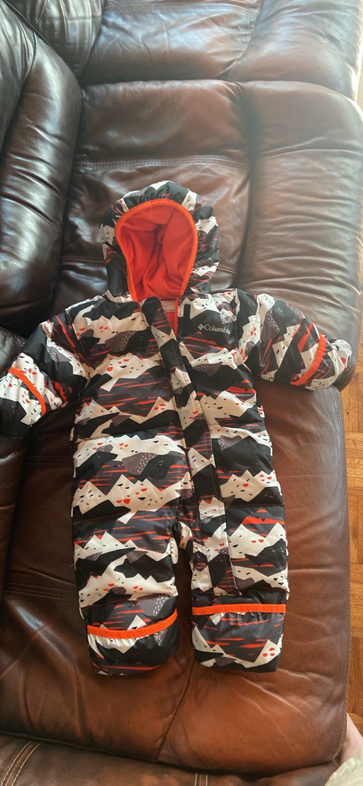 Columbia snowsuit 3-6M