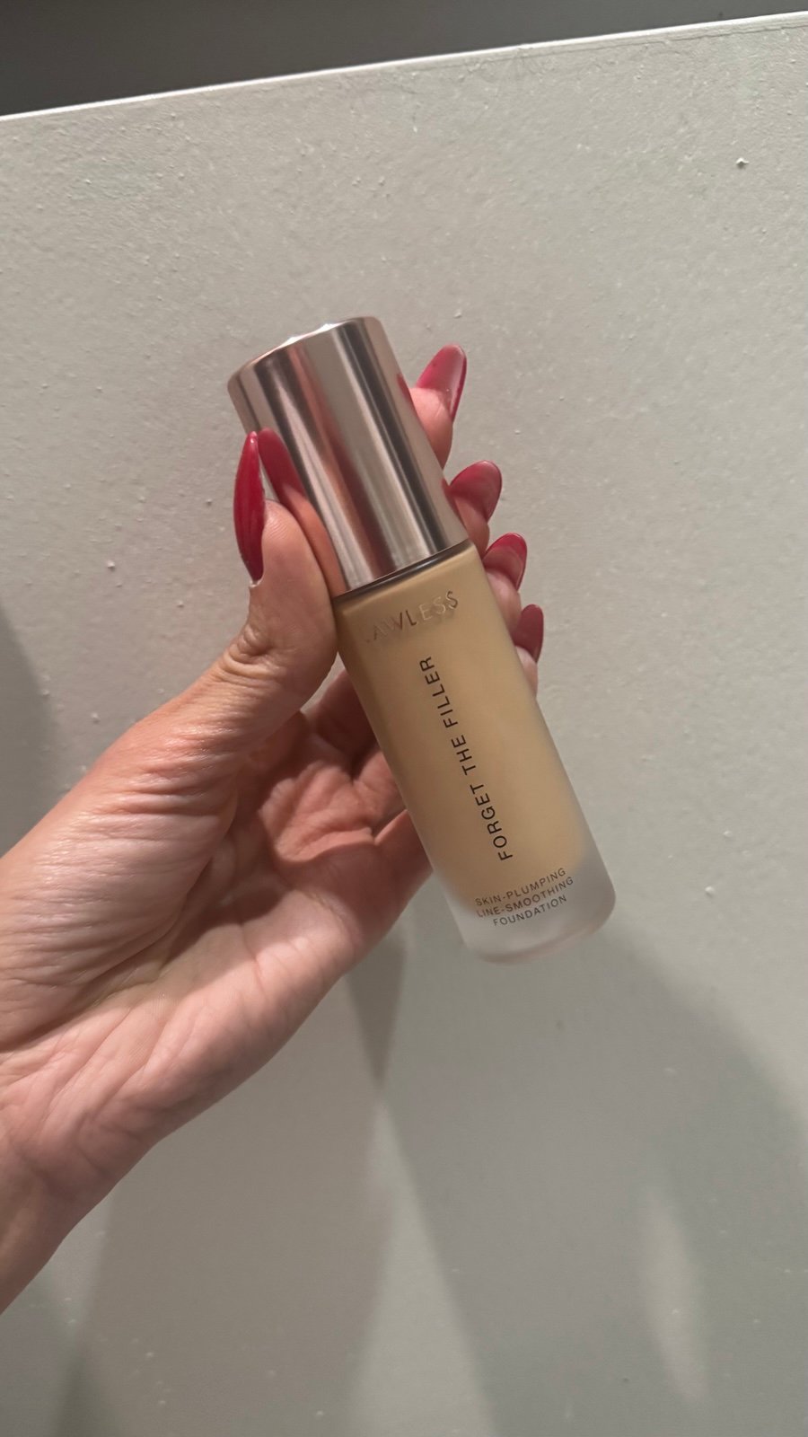 Forget The Filler Skin-Plumping Line-Smoothing Foundation