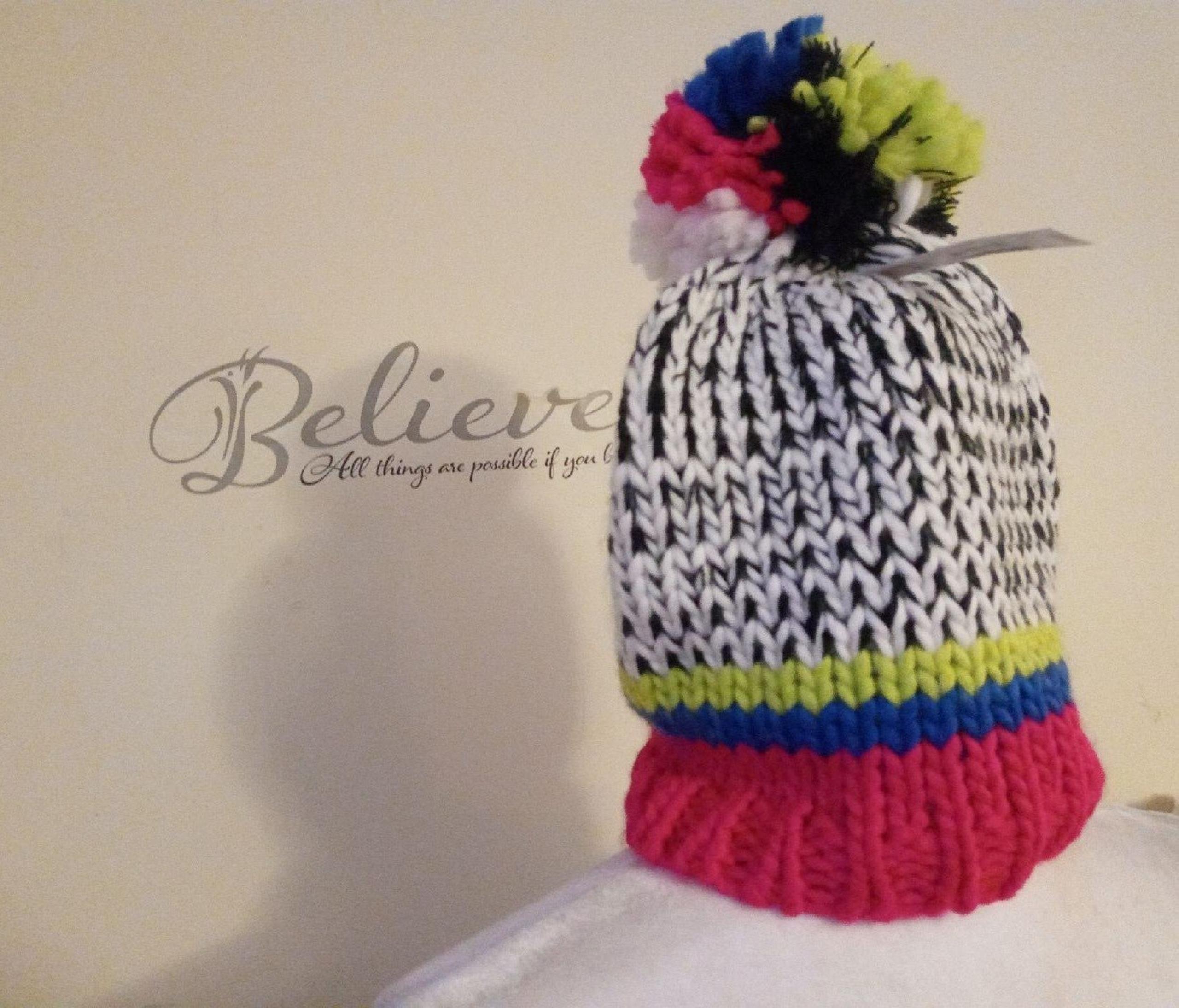 Womens Winter Hat with Pom Pom ❣️❣️  #NWT ❣️❣️ Rainbow